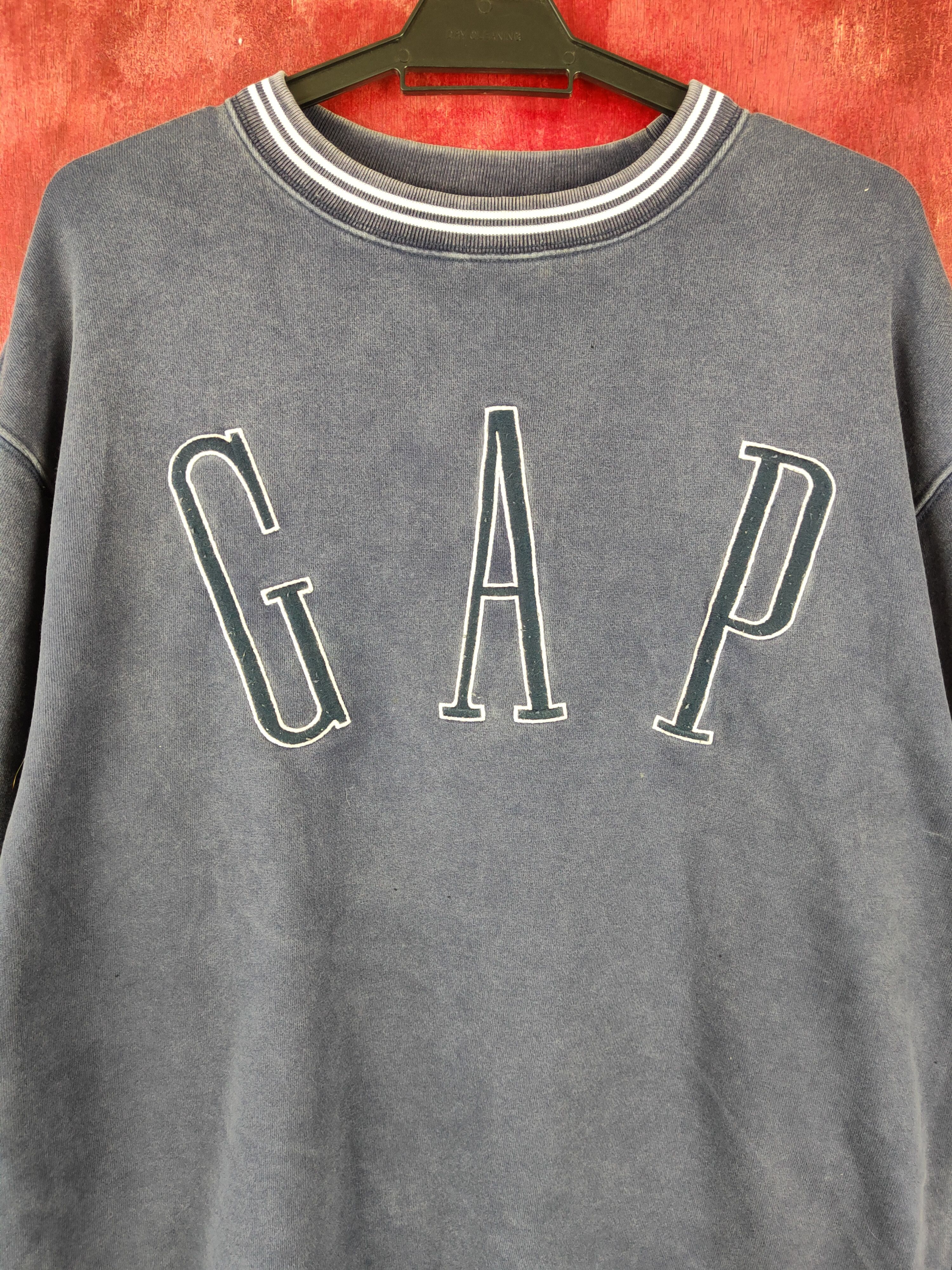 Gap Gap Dark Blue Sweatshirt kenye west vintage #S343 Size US M / EU 48-50 / 2 - 2 Thumbnail