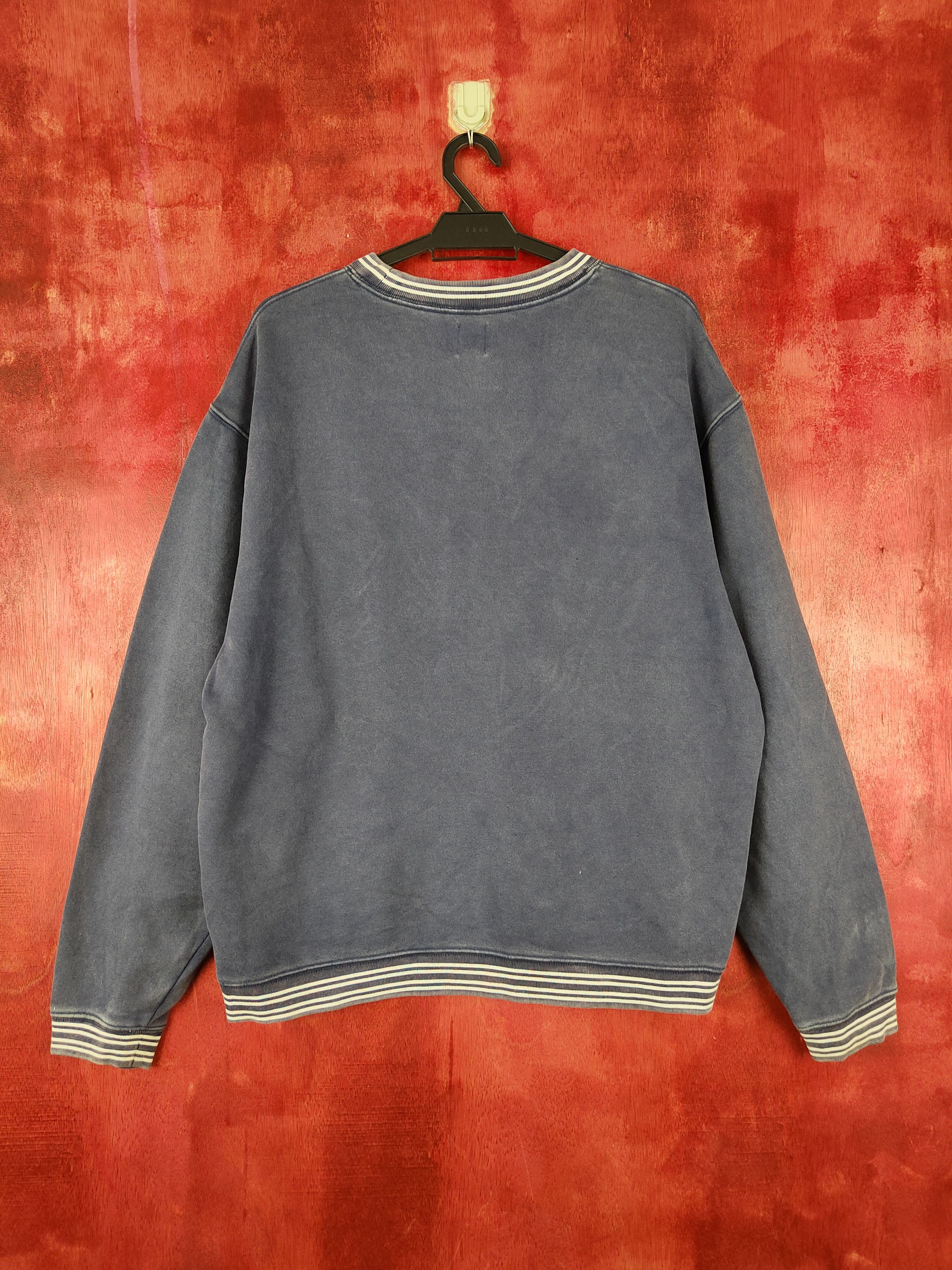 Gap Gap Dark Blue Sweatshirt kenye west vintage #S343 Size US M / EU 48-50 / 2 - 5 Thumbnail