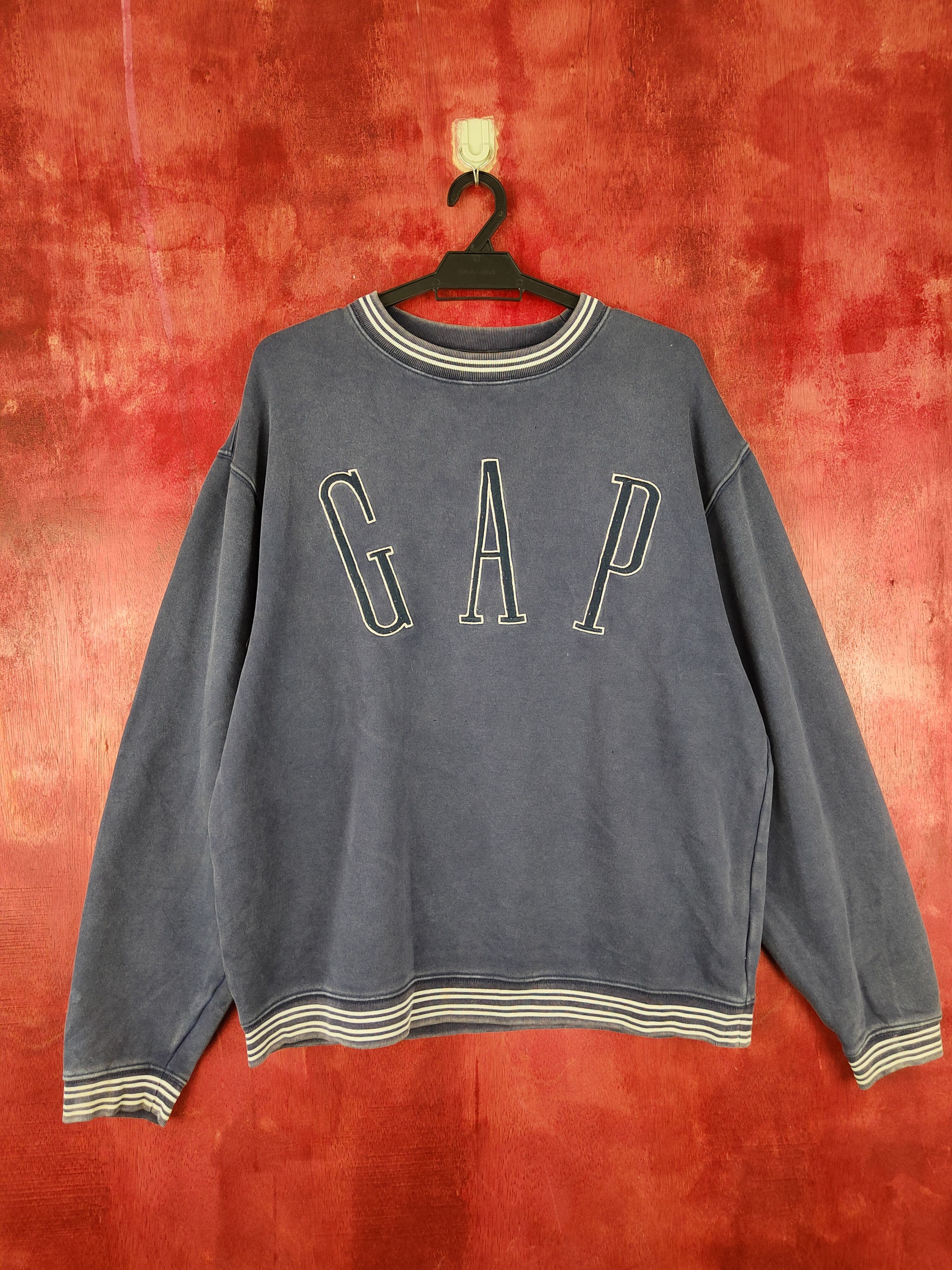 Gap Gap Dark Blue Sweatshirt kenye west vintage #S343 Size US M / EU 48-50 / 2 - 1 Thumbnail