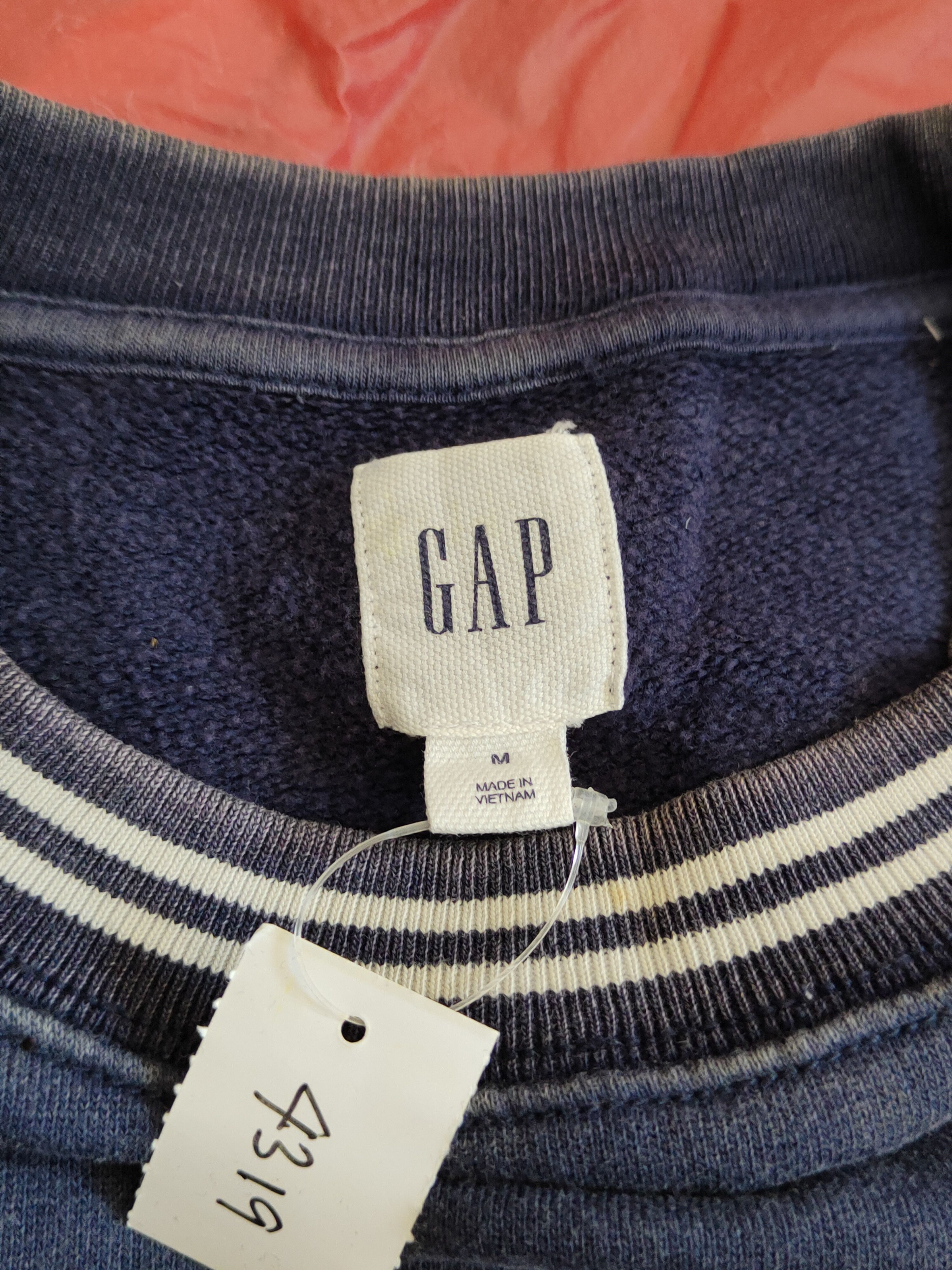 Gap Gap Dark Blue Sweatshirt kenye west vintage #S343 Size US M / EU 48-50 / 2 - 9 Thumbnail