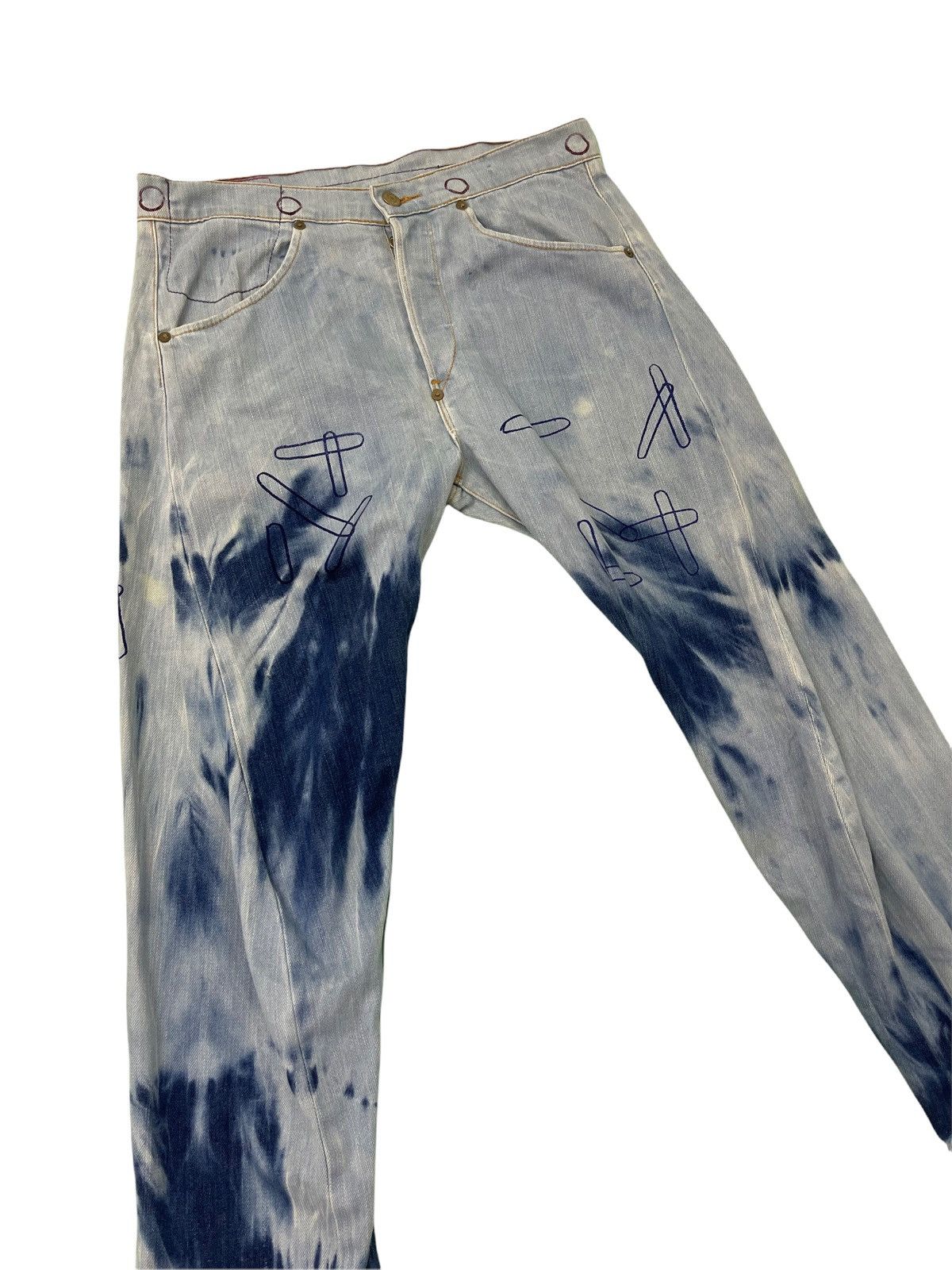 Levi's Vintage Clothing Levi’s Engineered Jeans Acid Washed Printed Regular 1🟦0 Size US 31 - 6 Thumbnail