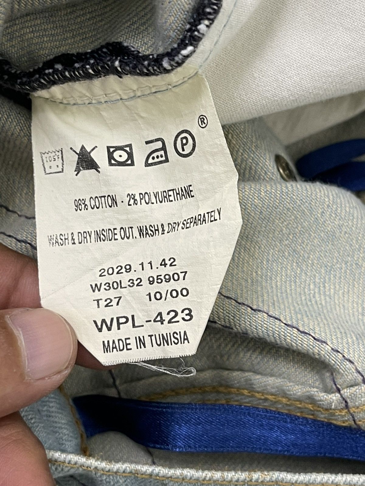 Levi's Vintage Clothing Levi’s Engineered Jeans Acid Washed Printed Regular 1🟦0 Size US 31 - 11 Thumbnail