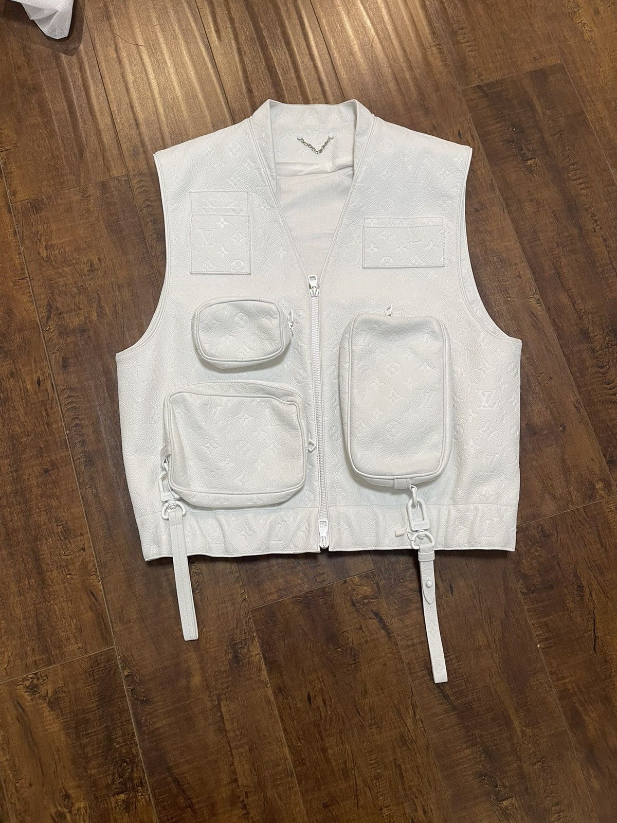 Runway LOUS VUITTON Virgil Abloh Multi 3D Pocket utility pocket ribbed vest  M