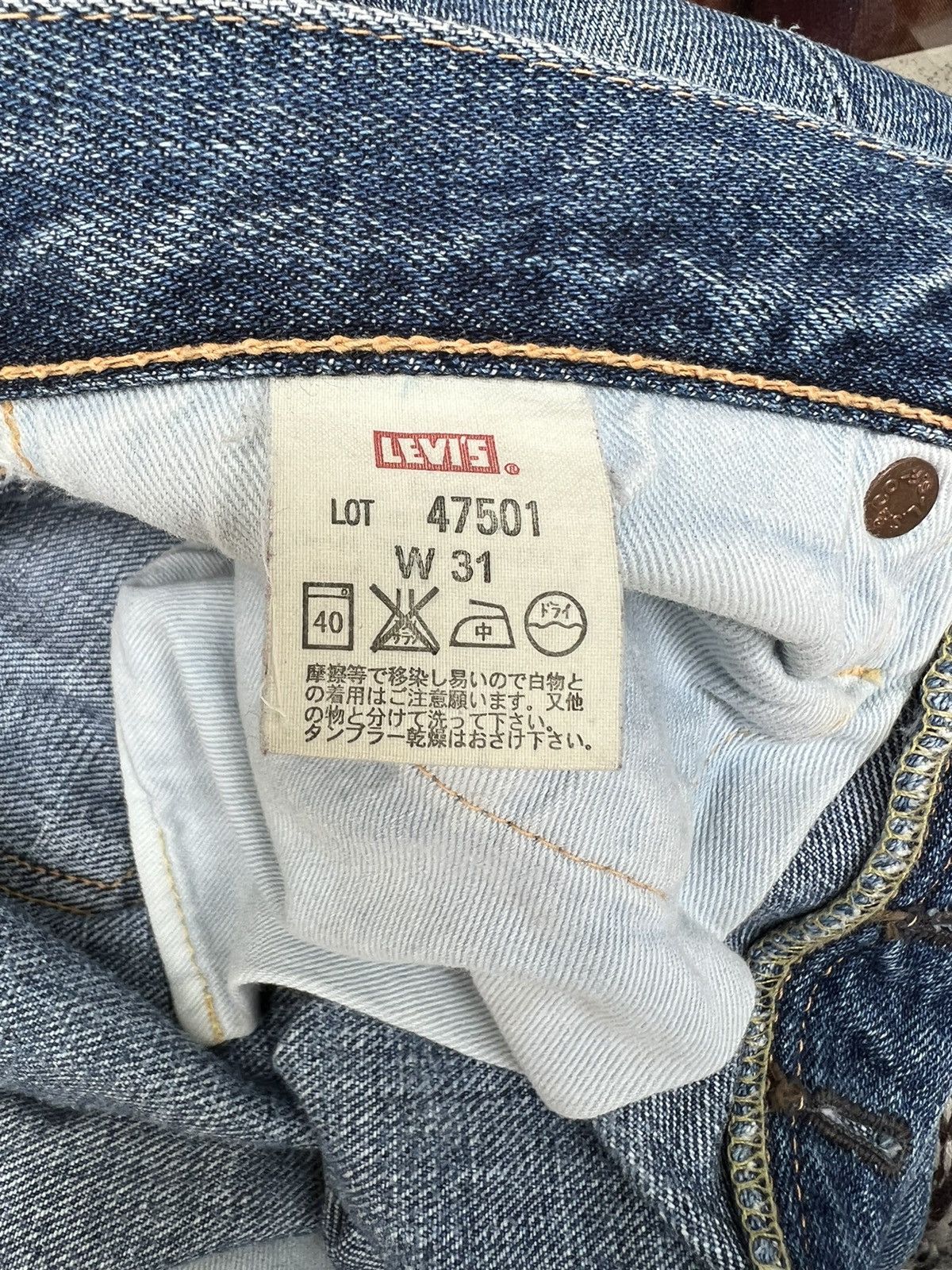 Levi's Vintage Clothing Vintage 2003 LVC 1947 Levi’s 501 XX Selvedge Denim Jeans Size US 30 / EU 46 - 23 Thumbnail