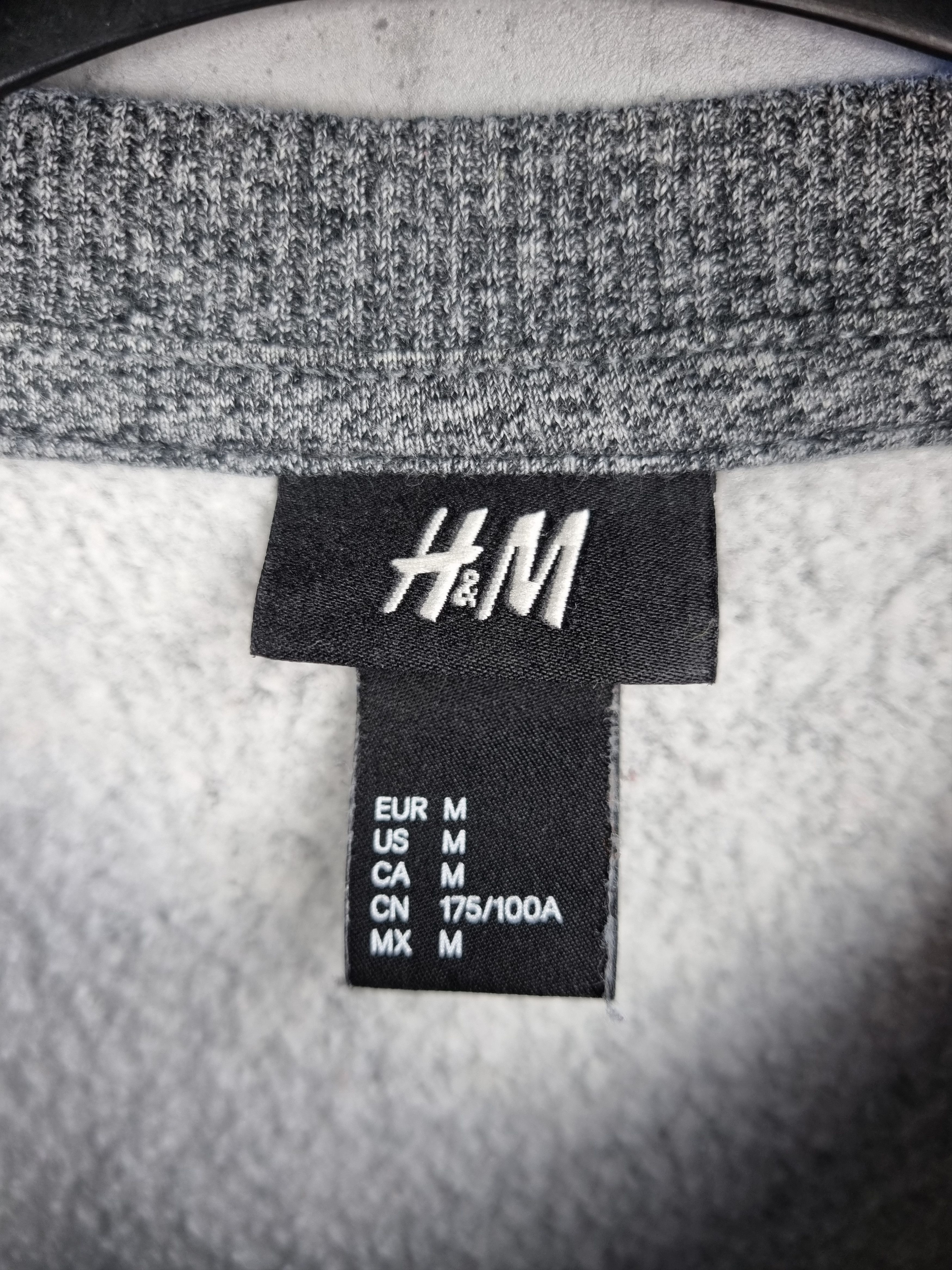H&M × The Weeknd H&M XO The Weeknd We can own it Painted Logo sweatshirt Size US M / EU 48-50 / 2 - 10 Thumbnail