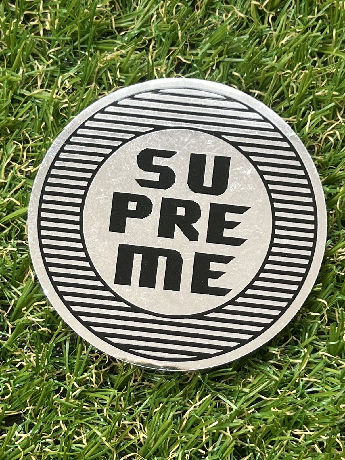 Supreme Supreme Sticker Size ONE SIZE - 2 Thumbnail