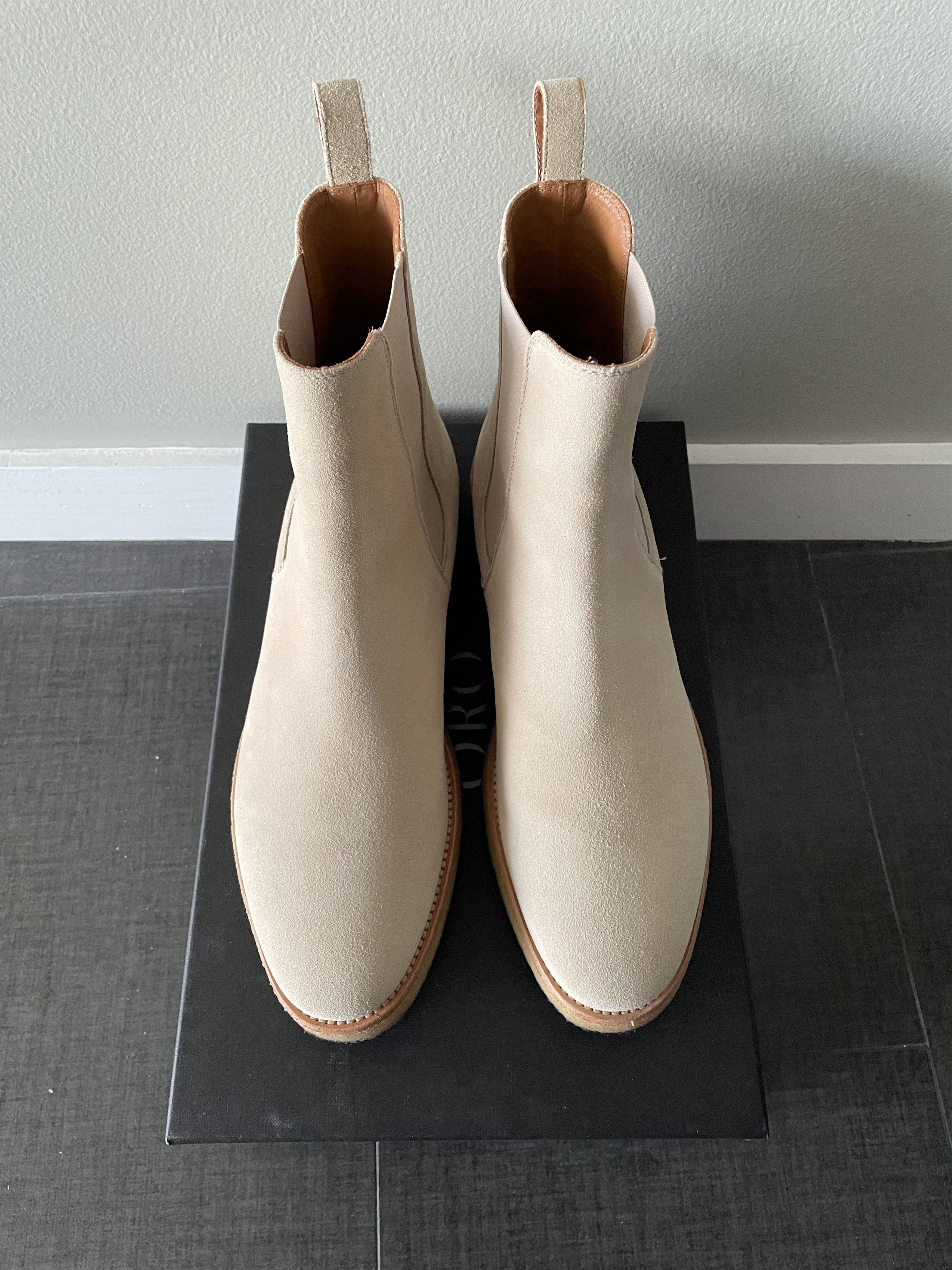 Sand crepe chelsea boots hotsell