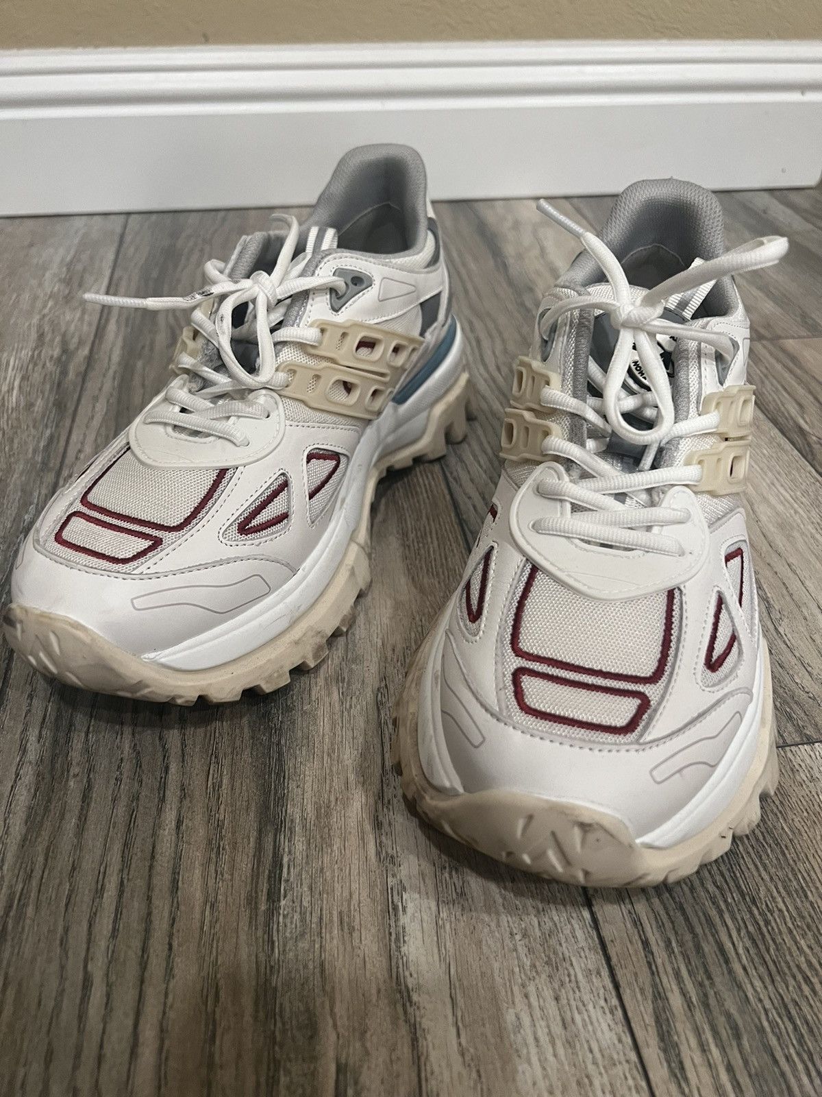 image of Axel Arigato White And Beige Marathon R Tic Shoes, Men's (Size 8)