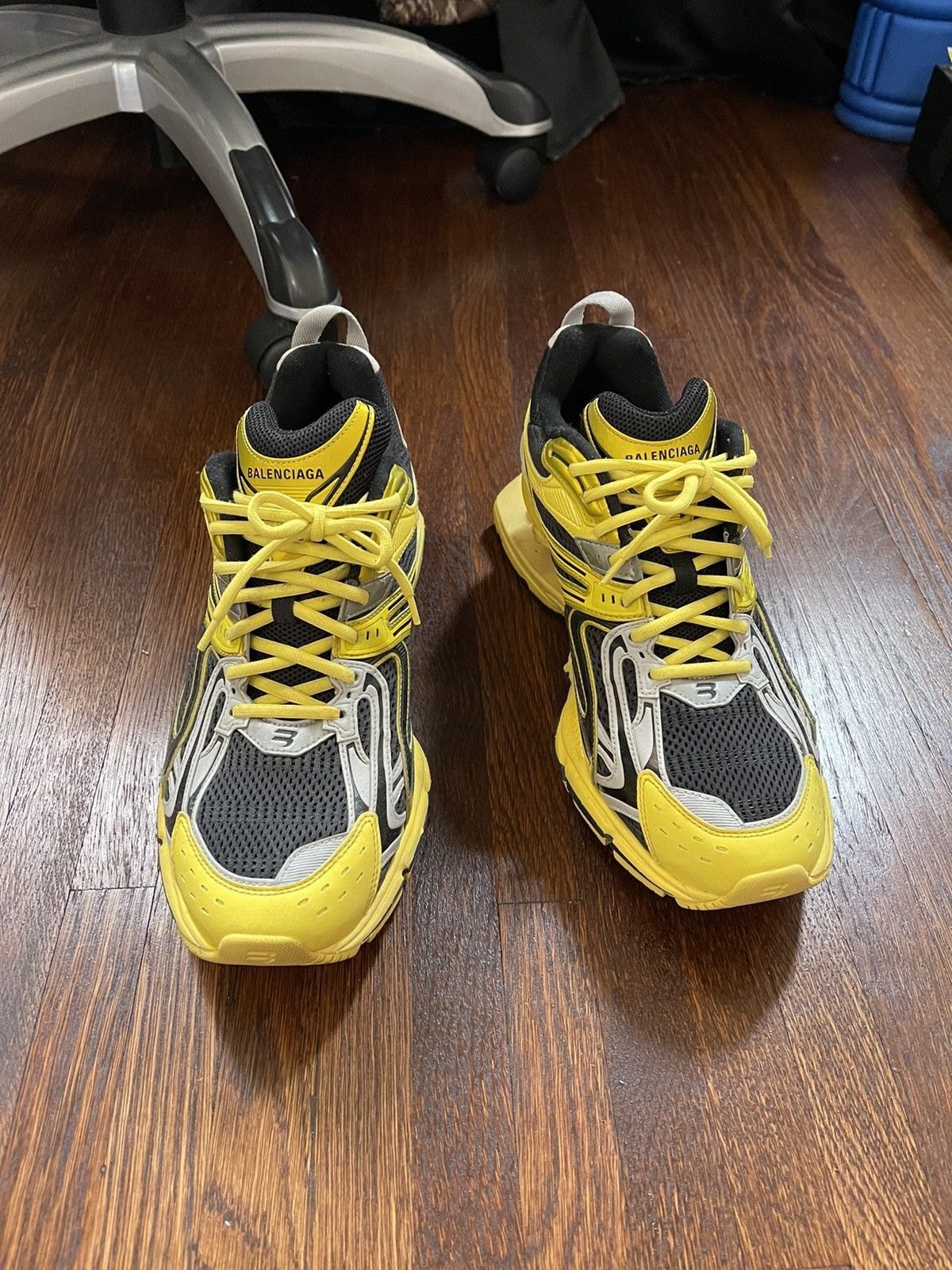 Balenciaga Balenciaga X-pander sneakers size 44 worn 1x retail $ 1500+ Size US 11 / EU 44 - 3 Thumbnail