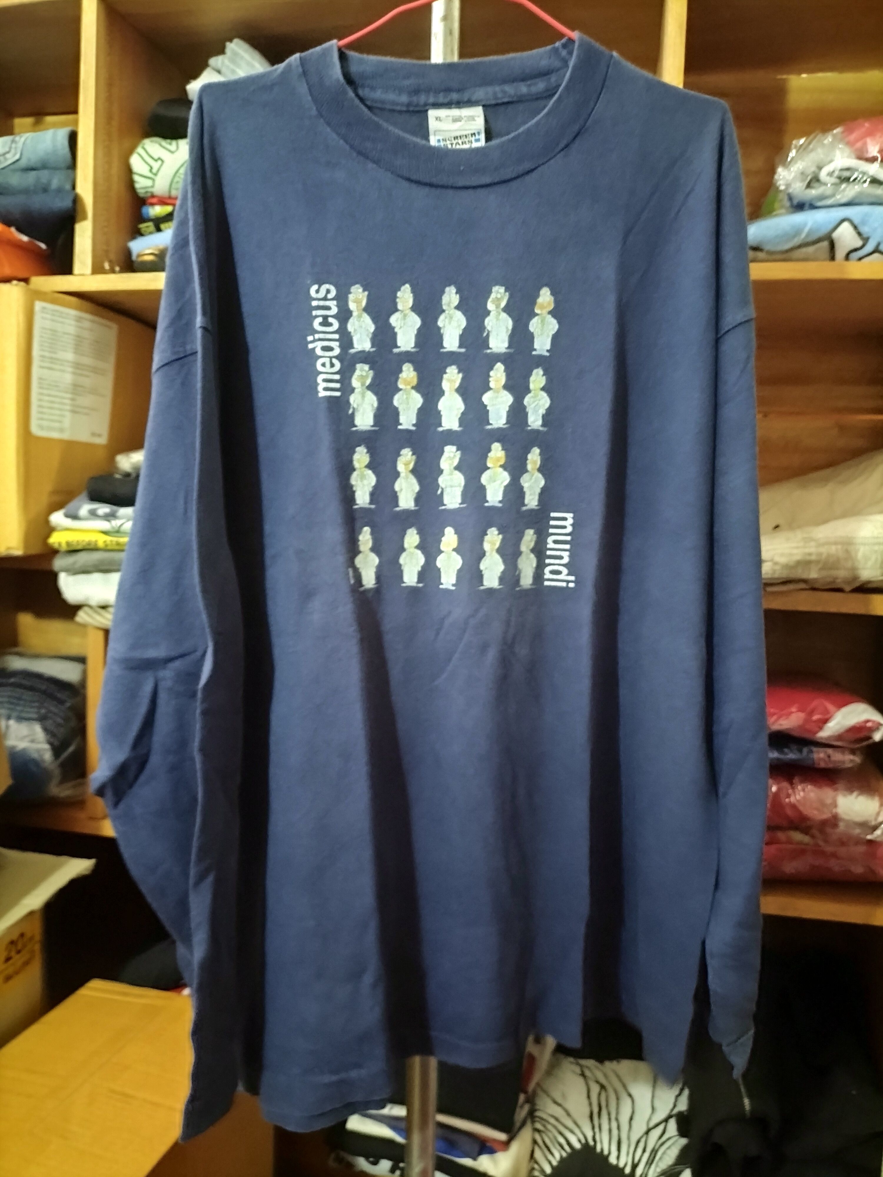 Vintage Vintage 90s Medicus Mundi Longsleeve fashion street tees Size US XL / EU 56 / 4 - 1 Thumbnail