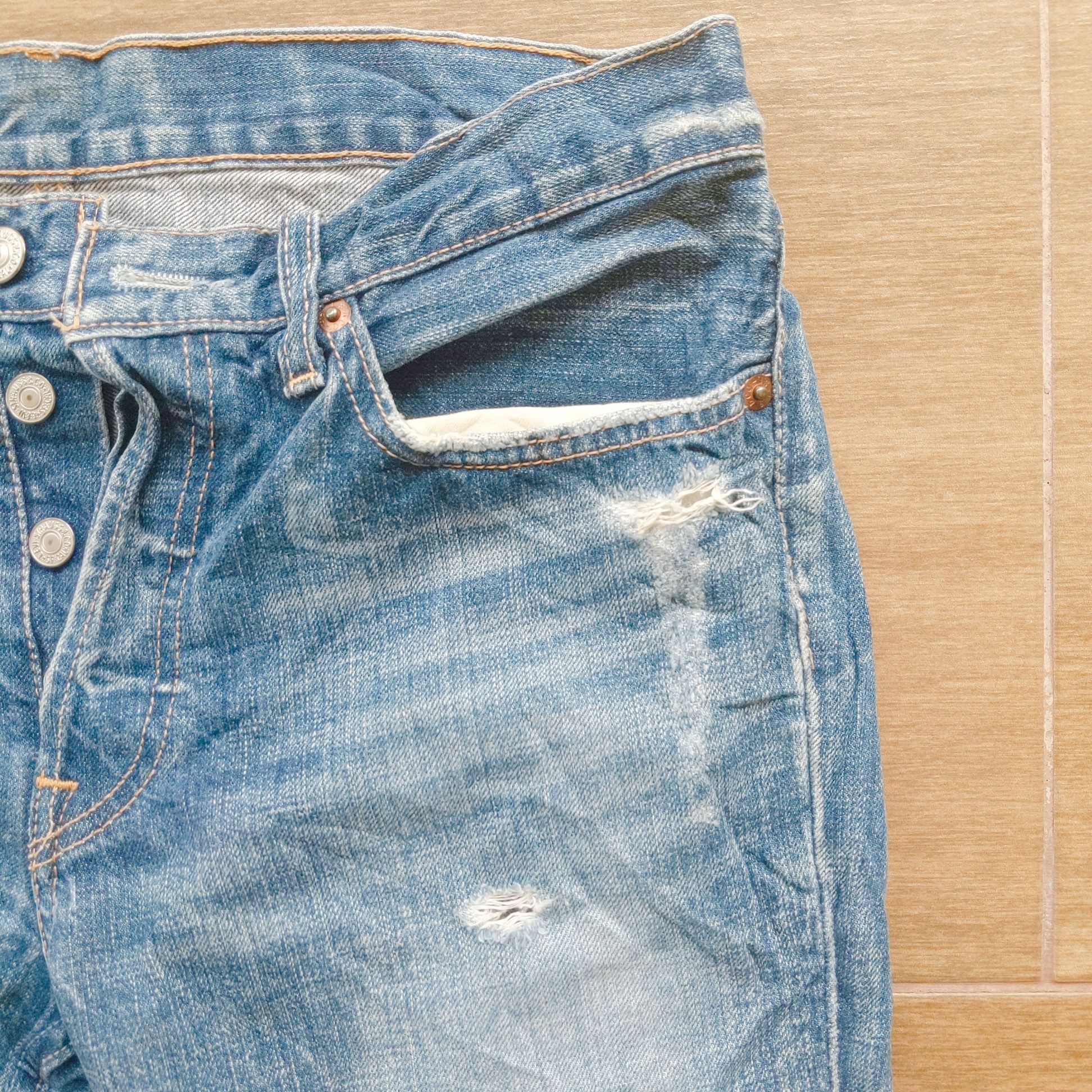 Jean × Levi's × Vintage Vintage Levis 501 W28 Distressed Short Denim Button Pants Size US 28 / EU 44 - 10 Thumbnail