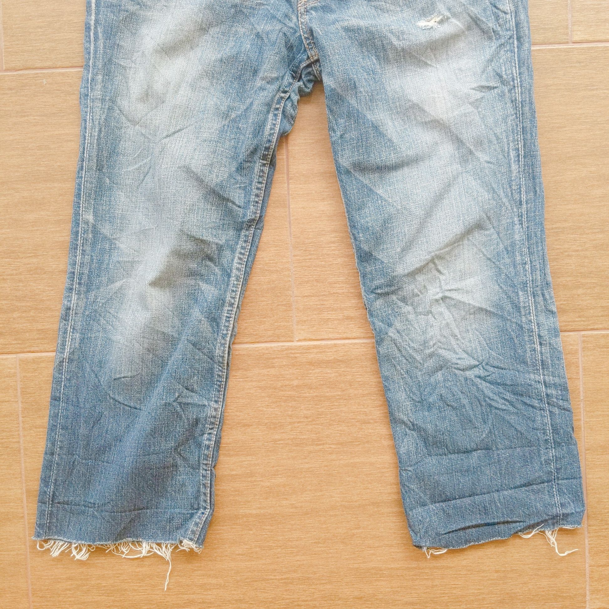 Jean × Levi's × Vintage Vintage Levis 501 W28 Distressed Short Denim Button Pants Size US 28 / EU 44 - 8 Thumbnail