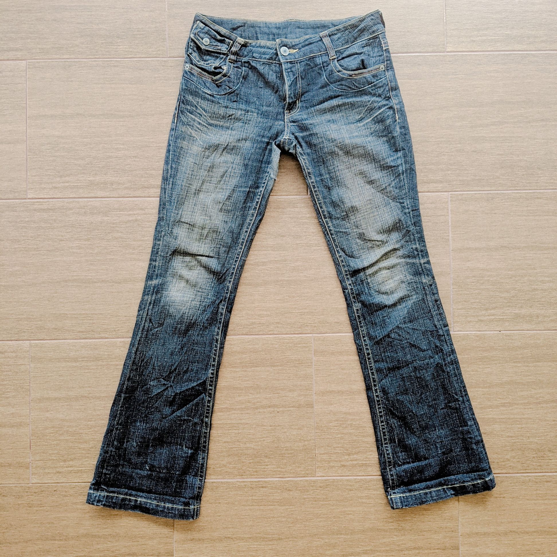 Japanese Brand Vintage Japanese Rare Flare Bootcut Distressed Denim Pants Size US 32 / EU 48 - 1 Thumbnail