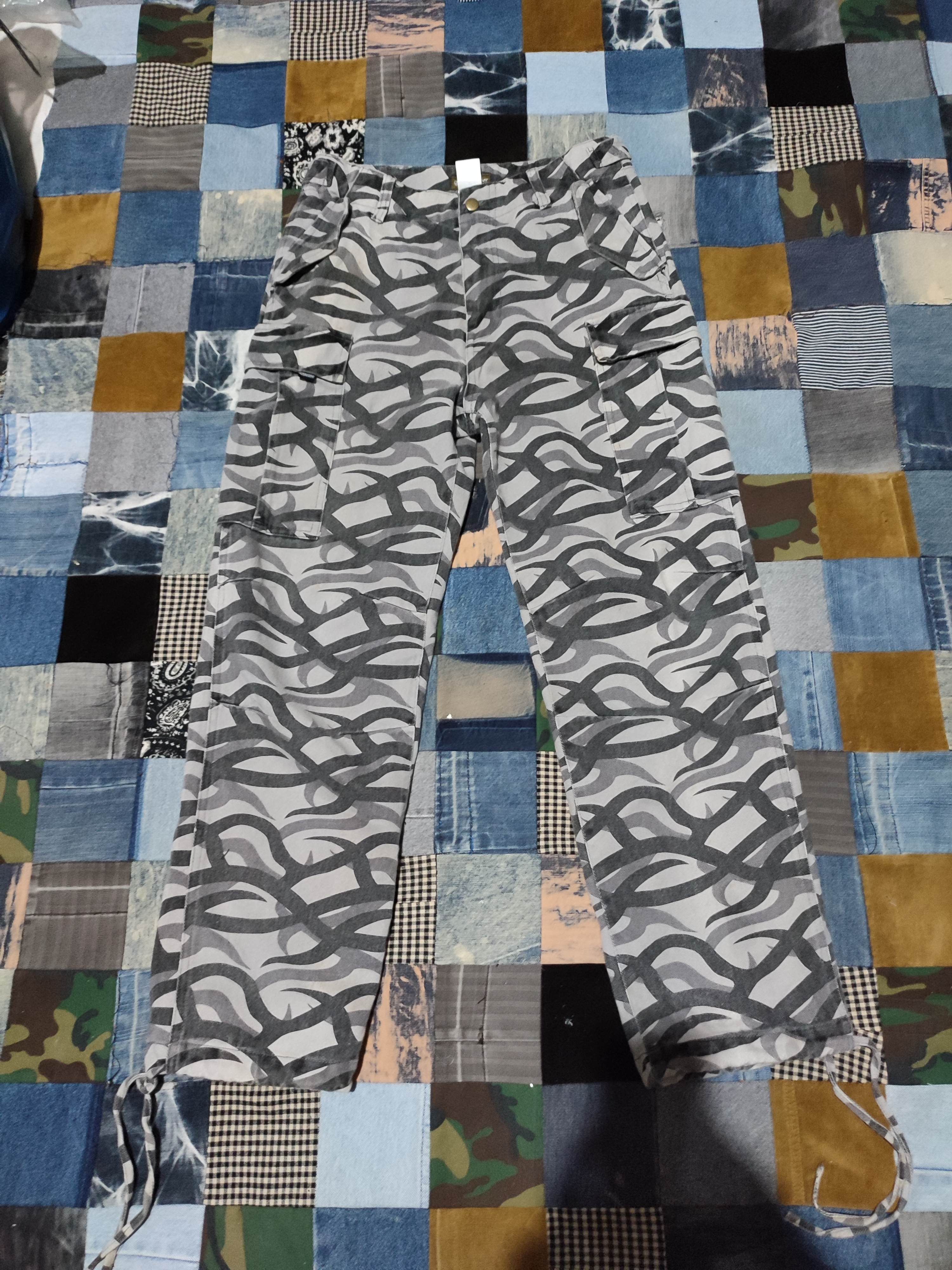 Japanese Brand 🔥Octopus Army Tribal Camo Cargo Pants Size US 31 - 1 Thumbnail