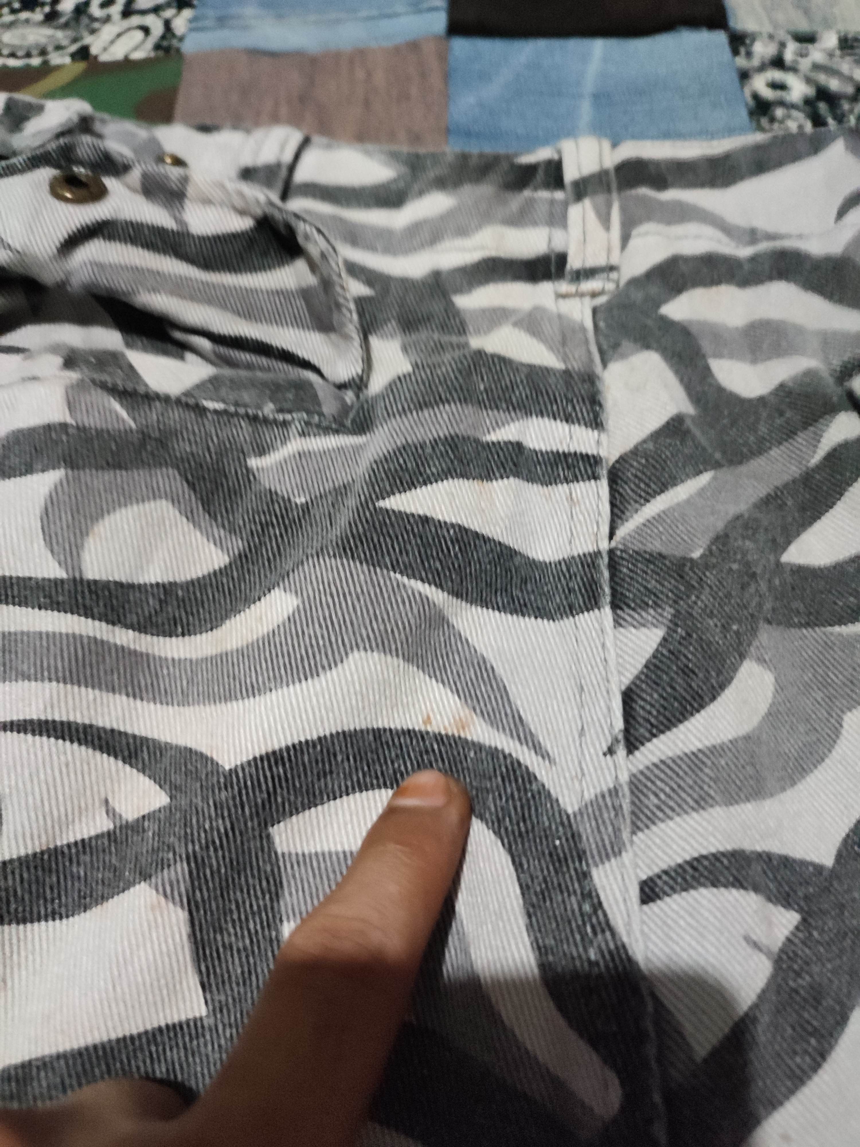 Japanese Brand 🔥Octopus Army Tribal Camo Cargo Pants Size US 31 - 11 Thumbnail