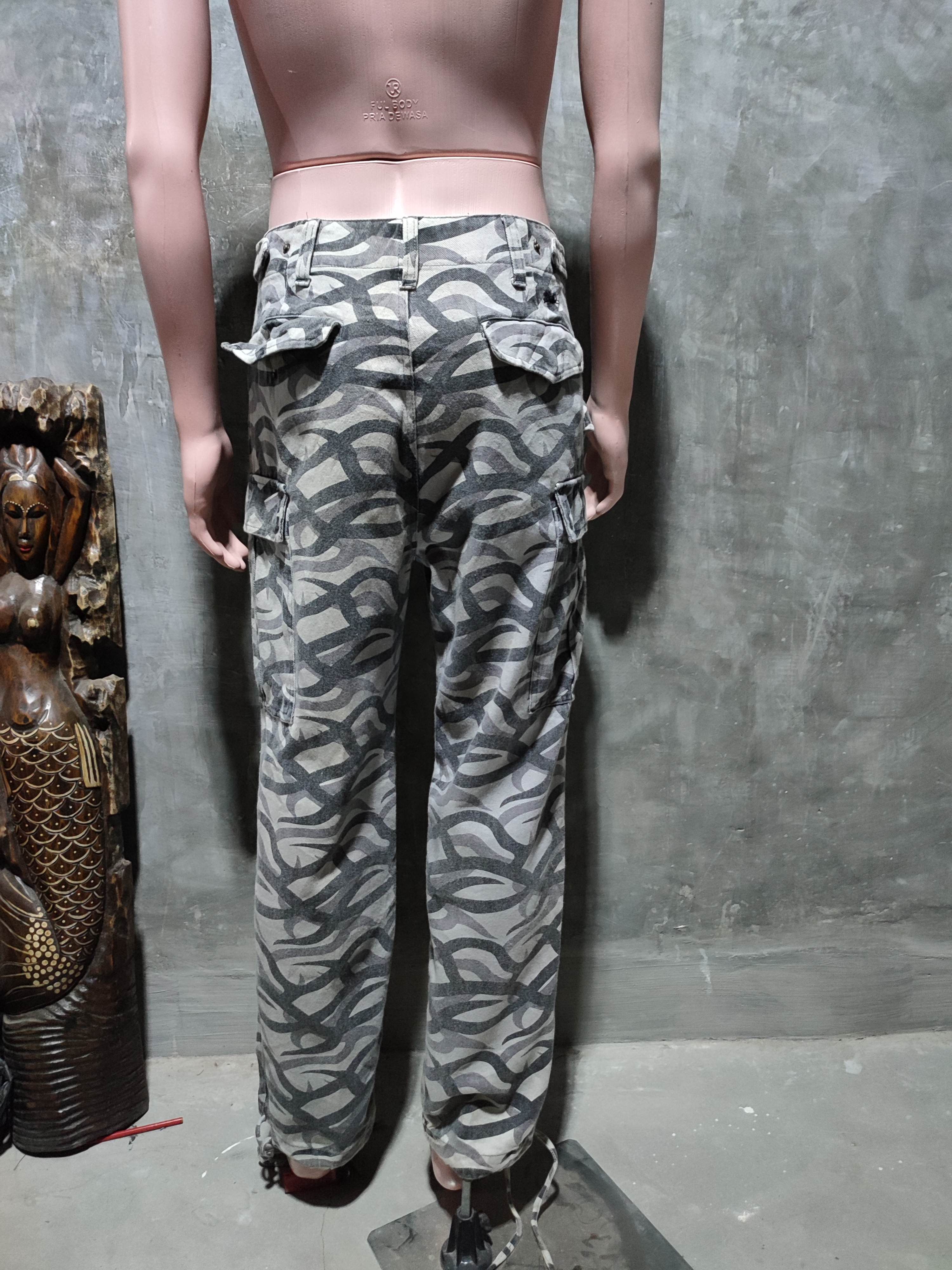 Japanese Brand 🔥Octopus Army Tribal Camo Cargo Pants Size US 31 - 14 Thumbnail