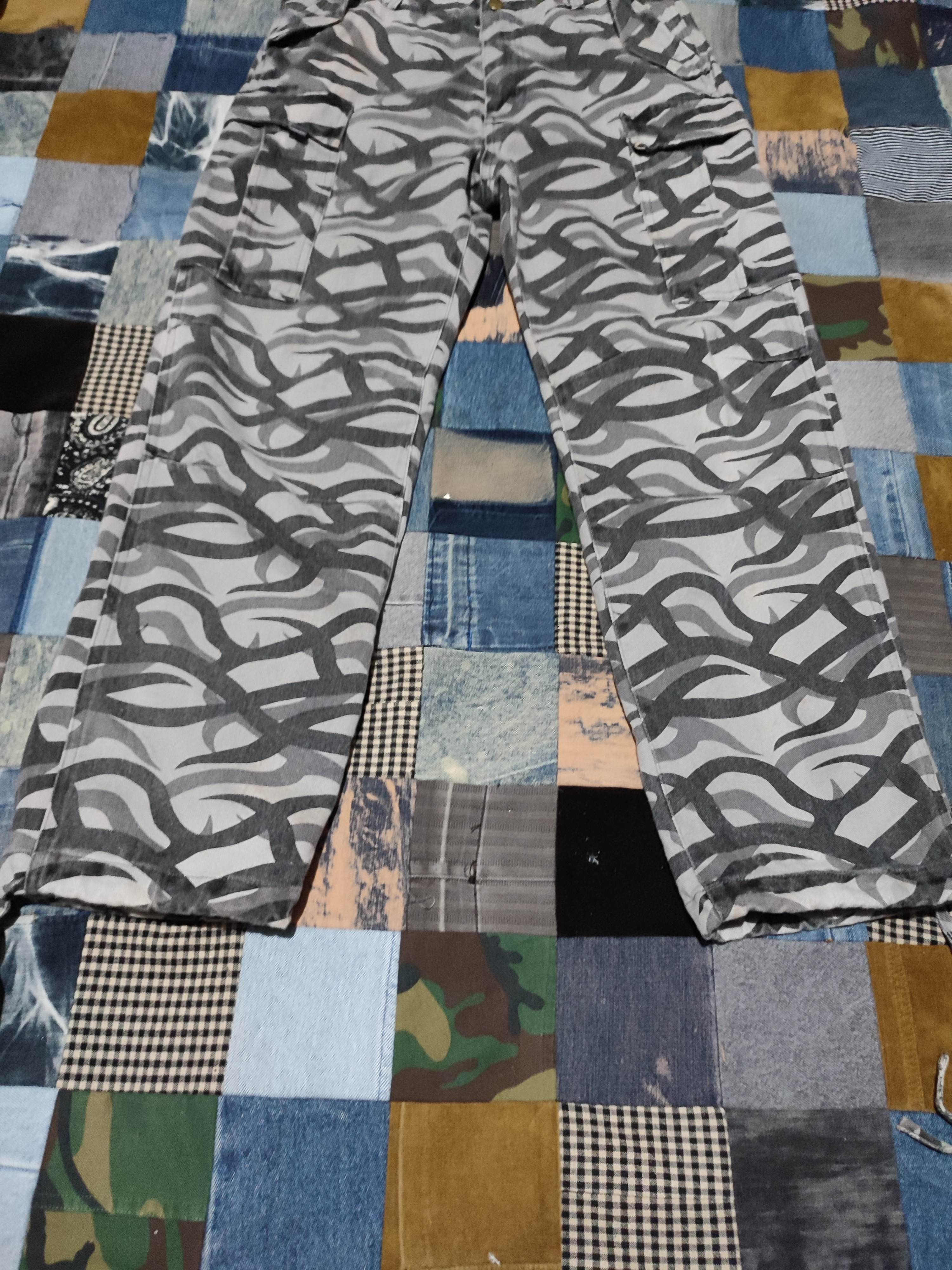 Japanese Brand 🔥Octopus Army Tribal Camo Cargo Pants Size US 31 - 3 Thumbnail
