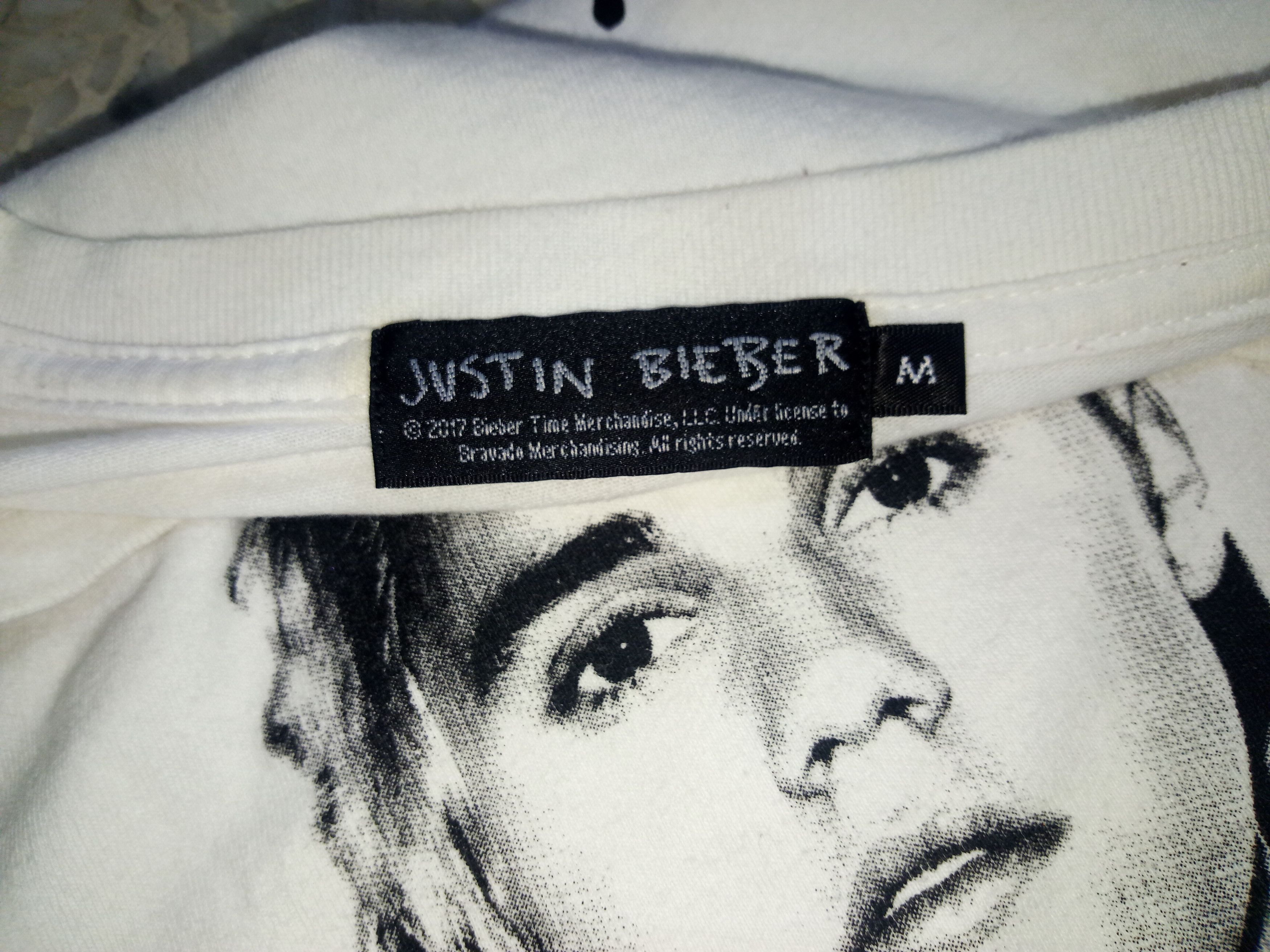 Justin Bieber Justin Bieber shirt pop singer solo Size US M / EU 48-50 / 2 - 4 Thumbnail