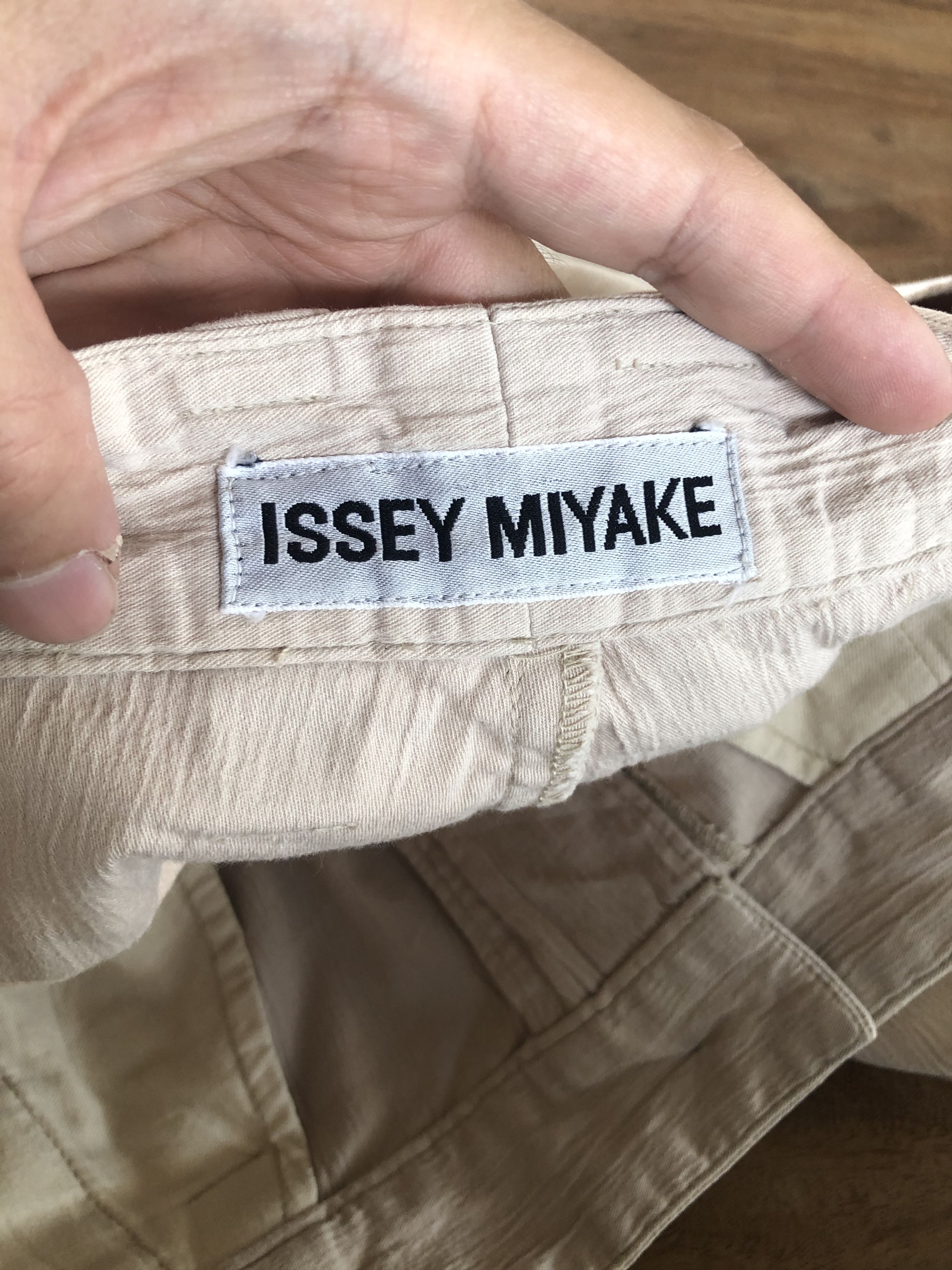 Issey Miyake × Vintage RARE🔥VTG SS1995 ISSEY MIYAKE LIGHT PLISSE PANTS Size US 28 / EU 44 - 13 Thumbnail