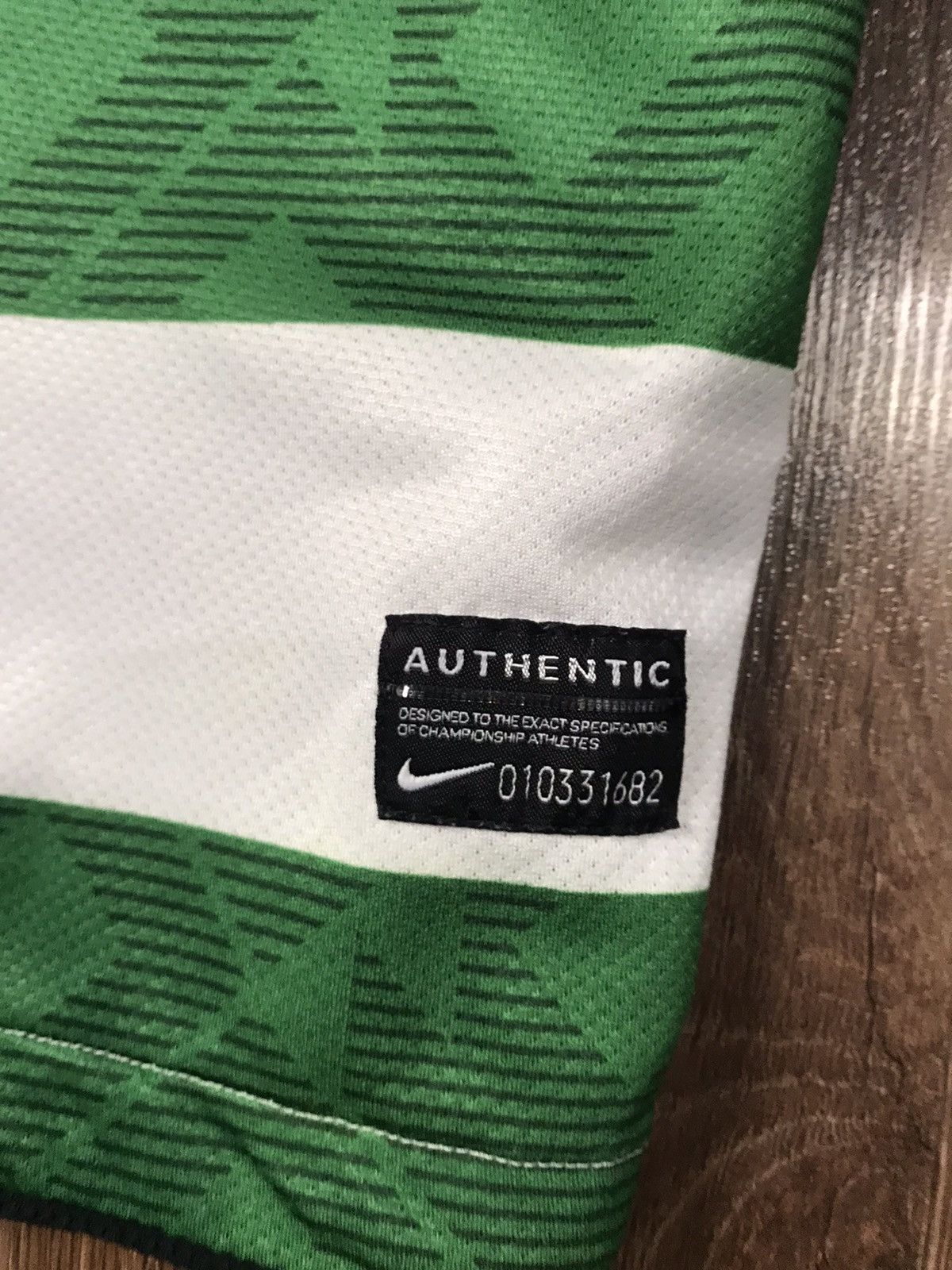 Nike × Vintage Nike Celtic Home S/S Jersey Vince#60 381813-378 Size US XXL / EU 58 / 5 - 4 Thumbnail