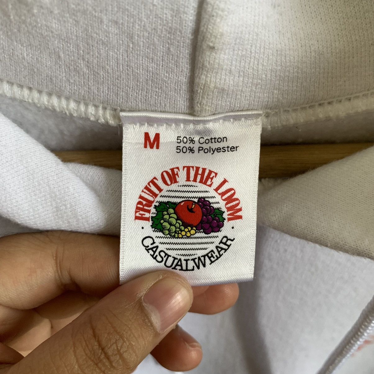 Fruit Of The Loom Vintage Fruit Of The Loom Big Logo Hoodie Size US M / EU 48-50 / 2 - 5 Thumbnail