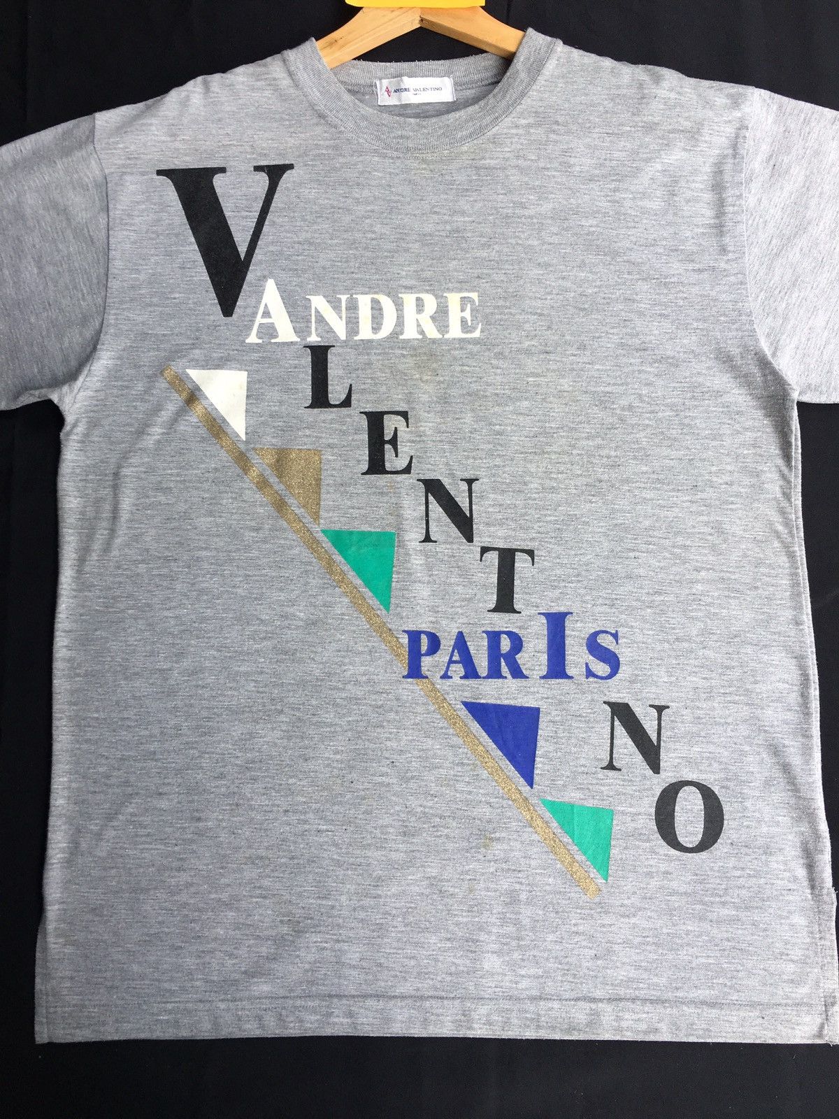 Valentino Vintage Andre Valentino Spellout Tshirt Size US L / EU 52-54 / 3 - 4 Thumbnail