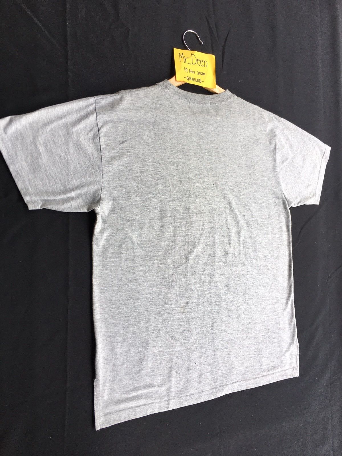 Valentino Vintage Andre Valentino Spellout Tshirt Size US L / EU 52-54 / 3 - 14 Thumbnail