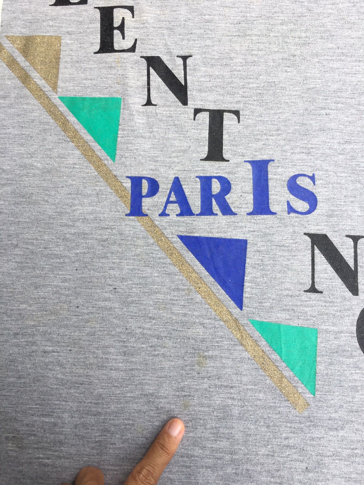 Valentino Vintage Andre Valentino Spellout Tshirt Size US L / EU 52-54 / 3 - 9 Thumbnail