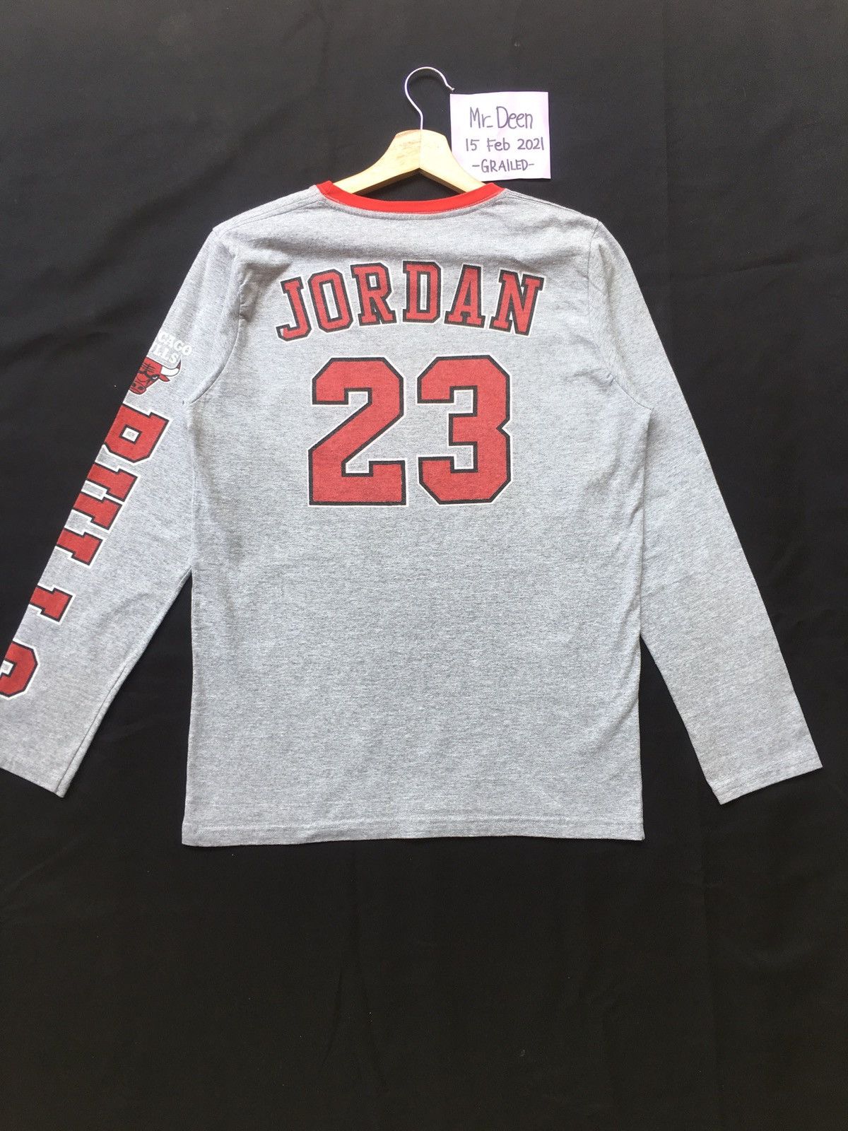 NBA Rare Vintage michael jordan Chicago Bulls NBA Longsleeve Size US M / EU 48-50 / 2 - 8 Thumbnail