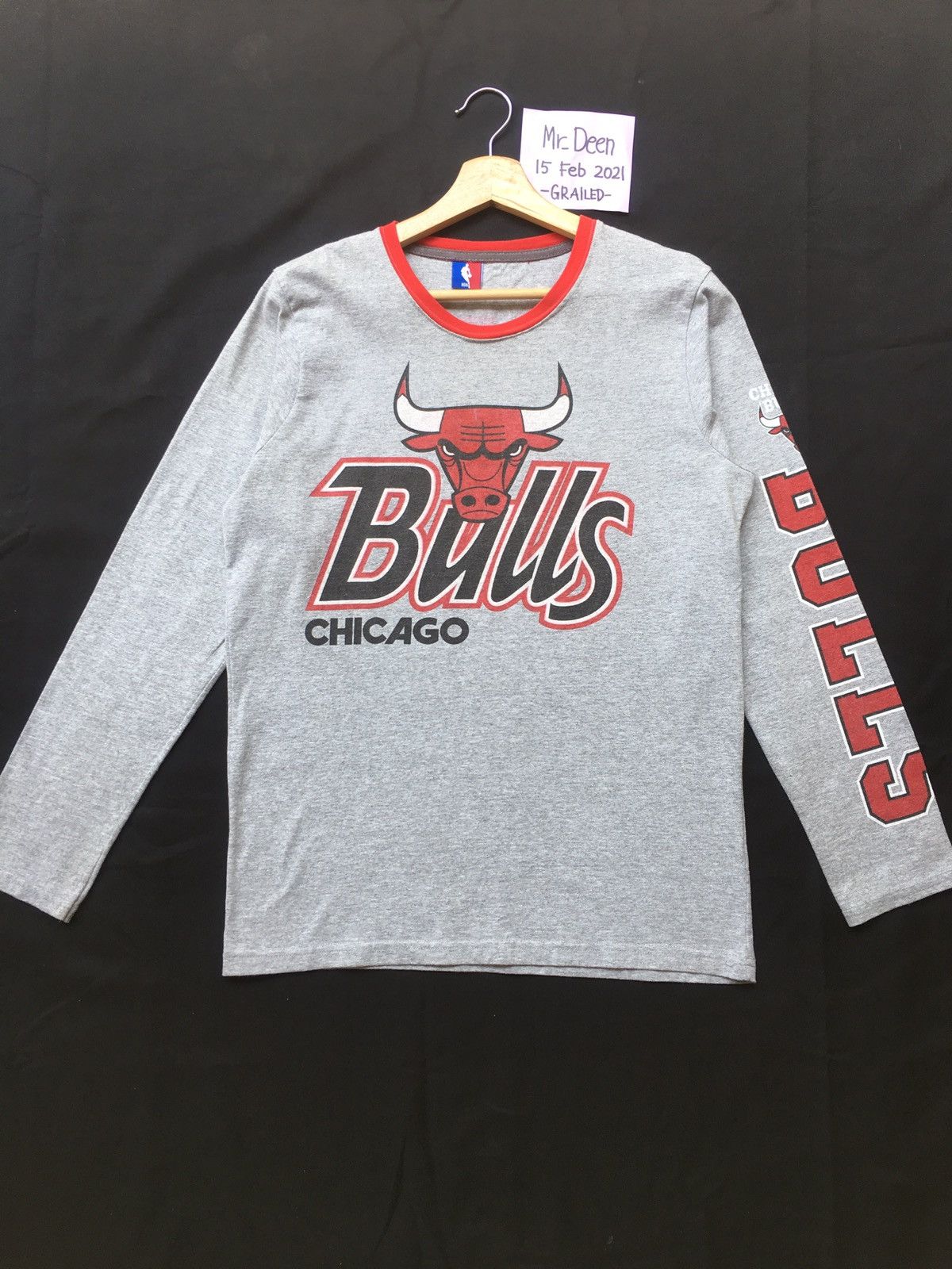 NBA Rare Vintage michael jordan Chicago Bulls NBA Longsleeve Size US M / EU 48-50 / 2 - 2 Thumbnail