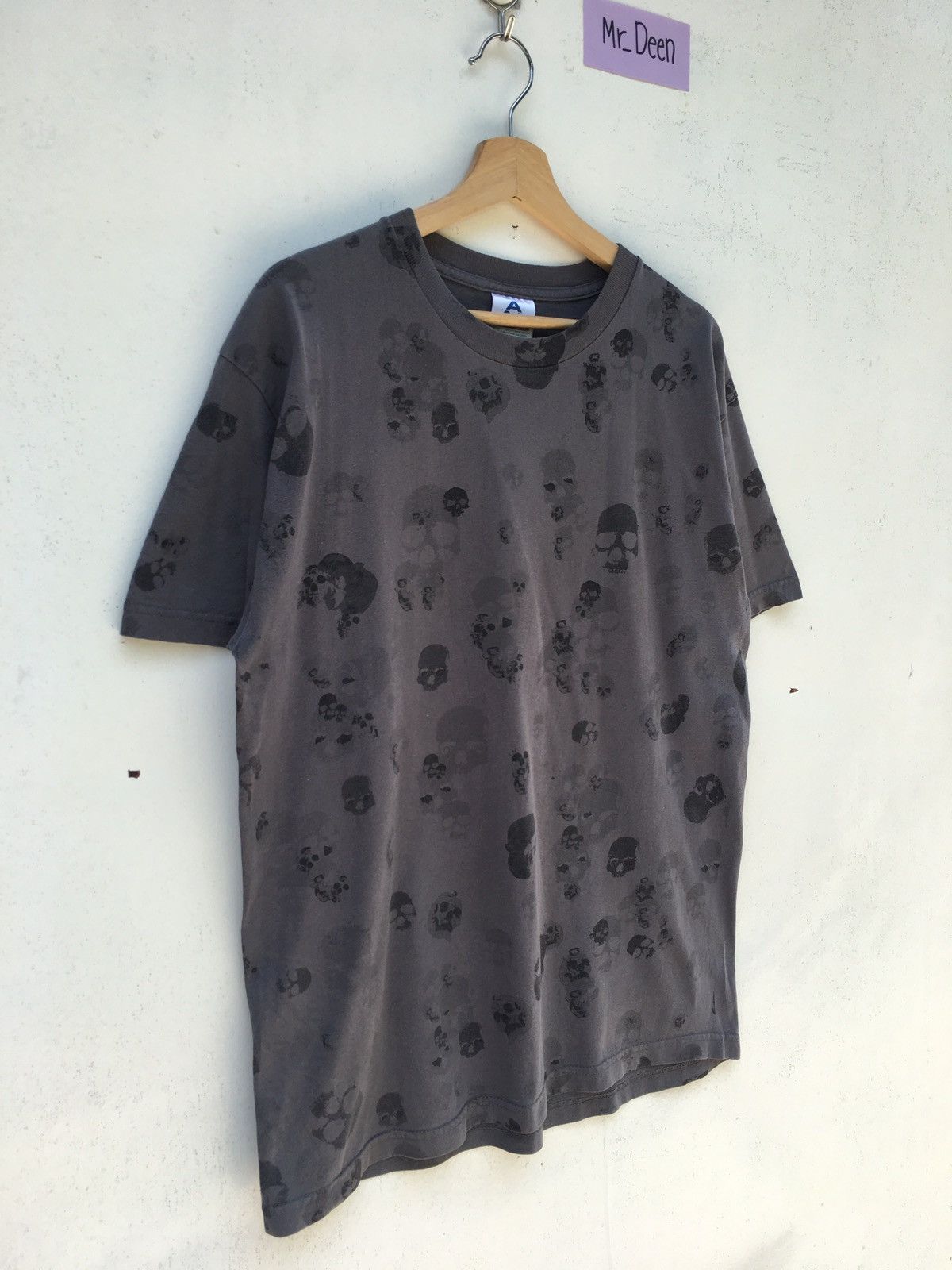 Japanese Brand Vintage Skulls Print Allover Tshirt Art Design Size US M / EU 48-50 / 2 - 2 Thumbnail