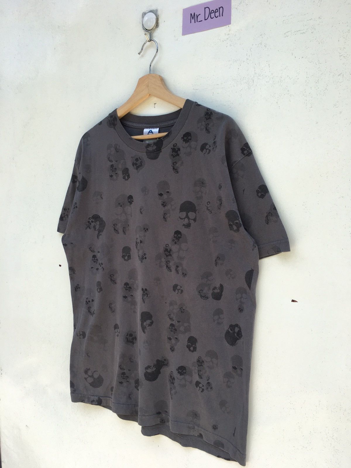 Japanese Brand Vintage Skulls Print Allover Tshirt Art Design Size US M / EU 48-50 / 2 - 3 Thumbnail
