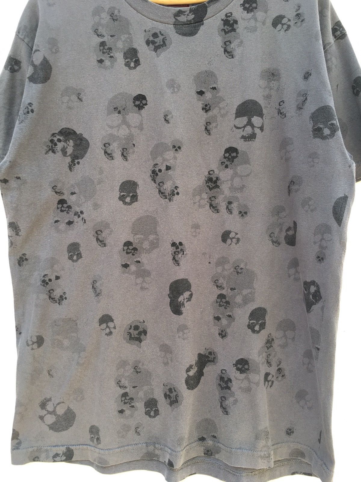 Japanese Brand Vintage Skulls Print Allover Tshirt Art Design Size US M / EU 48-50 / 2 - 5 Thumbnail