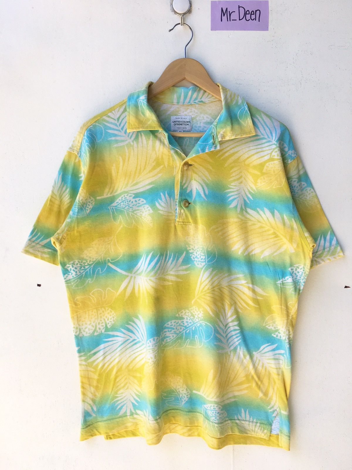 Vintage United Colors of Benetton Hawaii Polo Shirt