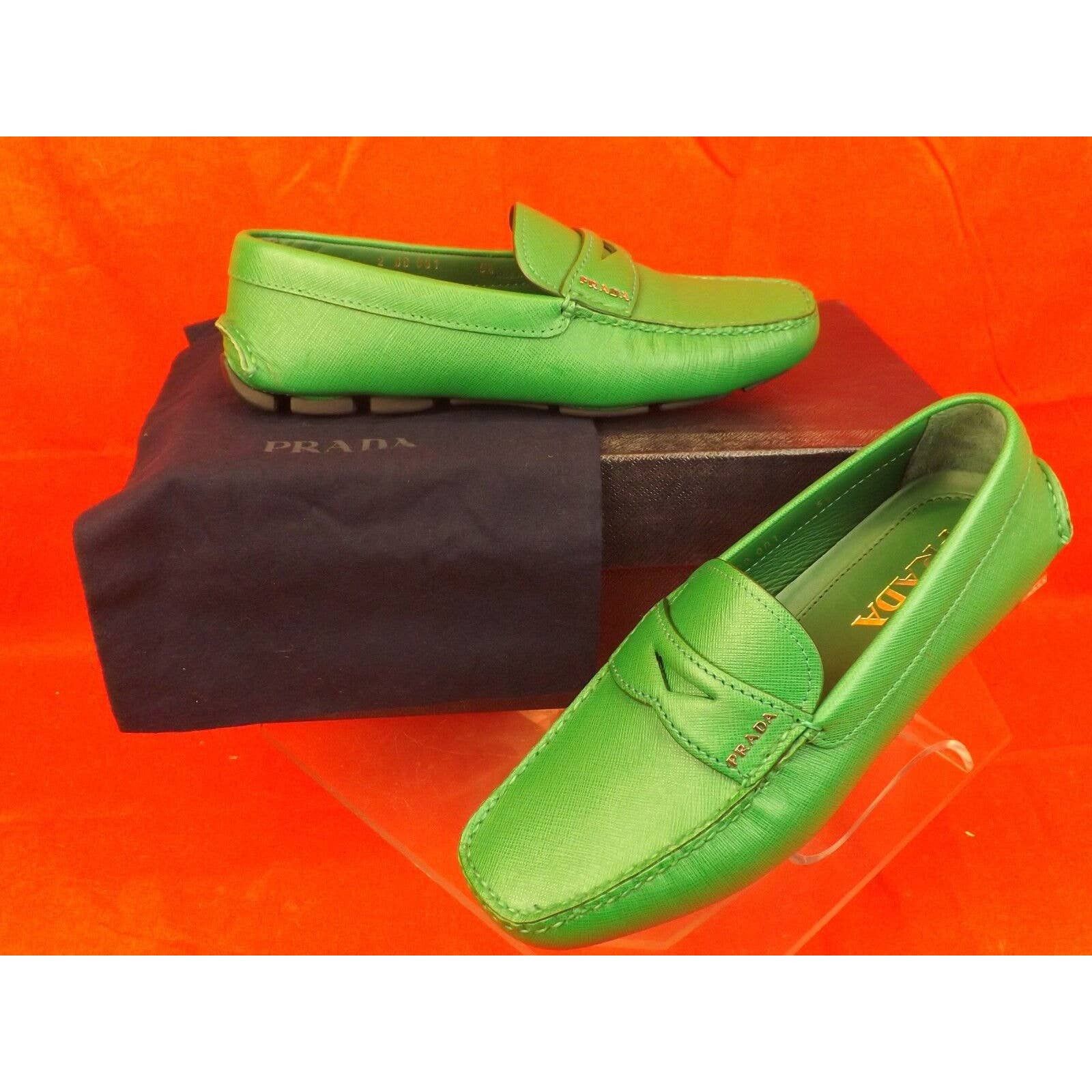 靴 PRADA driving Loafer Green vintage Prada Green Saffiano Leather Driving Loafers Size 7/37.5
