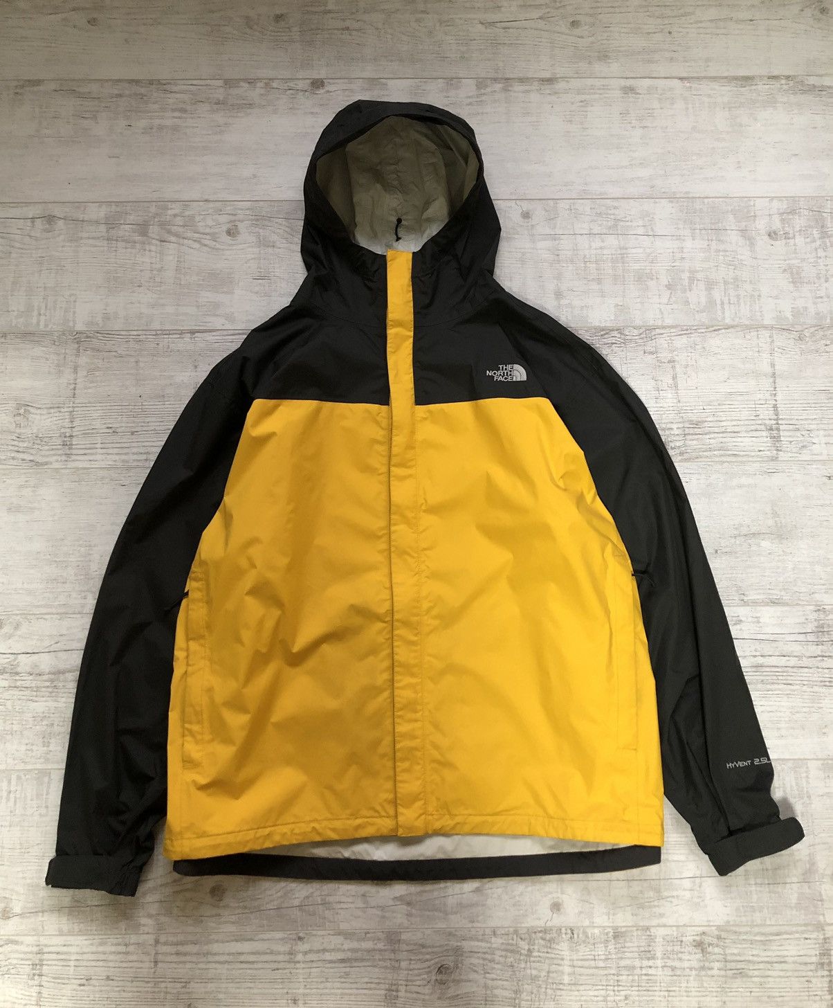 The North Face The North Face HyVent 2.5L Light Jacket | Grailed