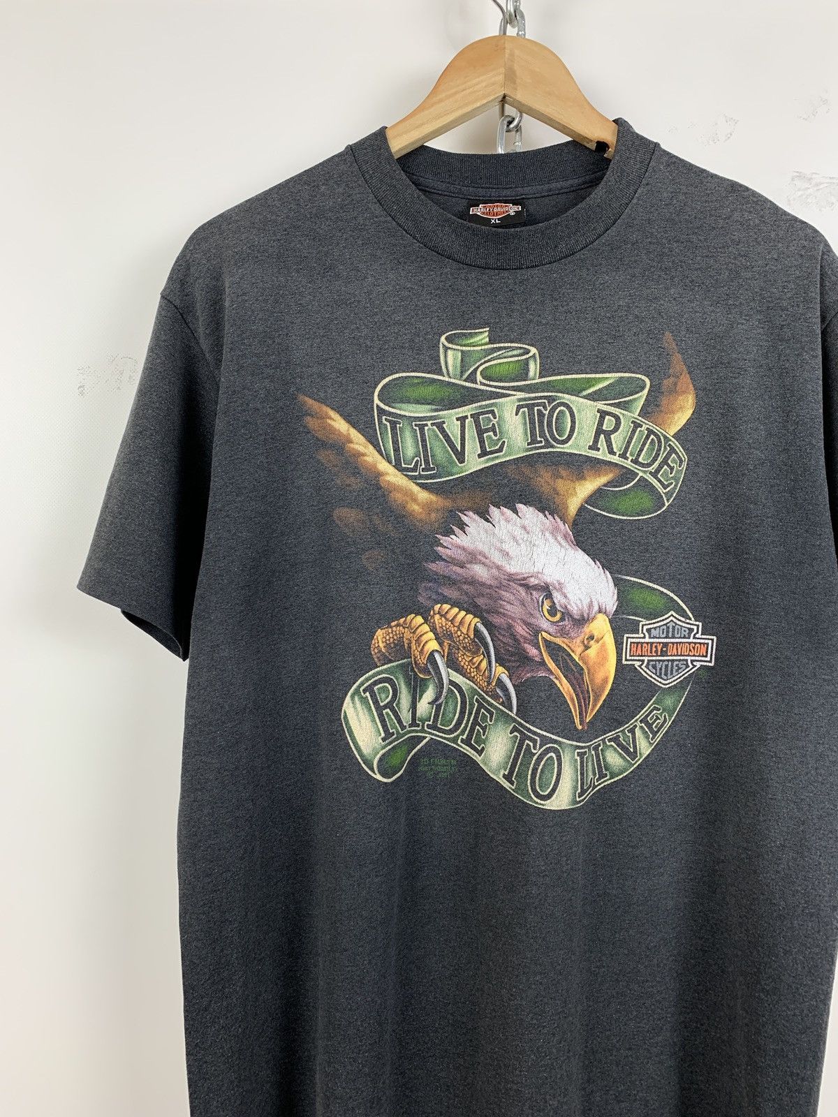 Harley Davidson 1991 Vintage Harley Davidson 3D Emblem Eagles Live To Ride Size US XL / EU 56 / 4 - 3 Thumbnail