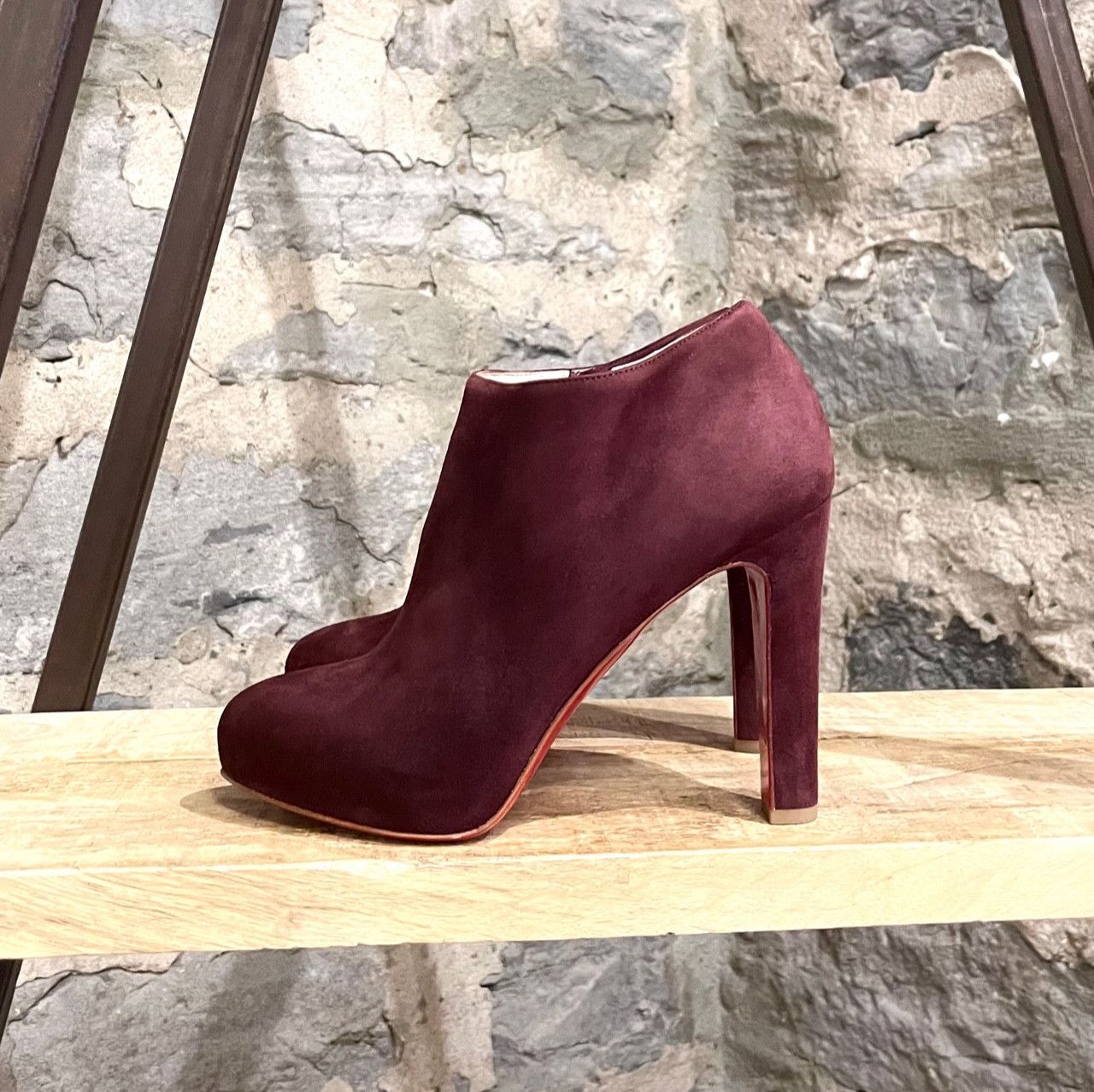 Christian Louboutin Christian Louboutin Burgundy Suede Vicky 120 Ankle Boots Size US 9.5 / IT 39.5 - 5 Thumbnail