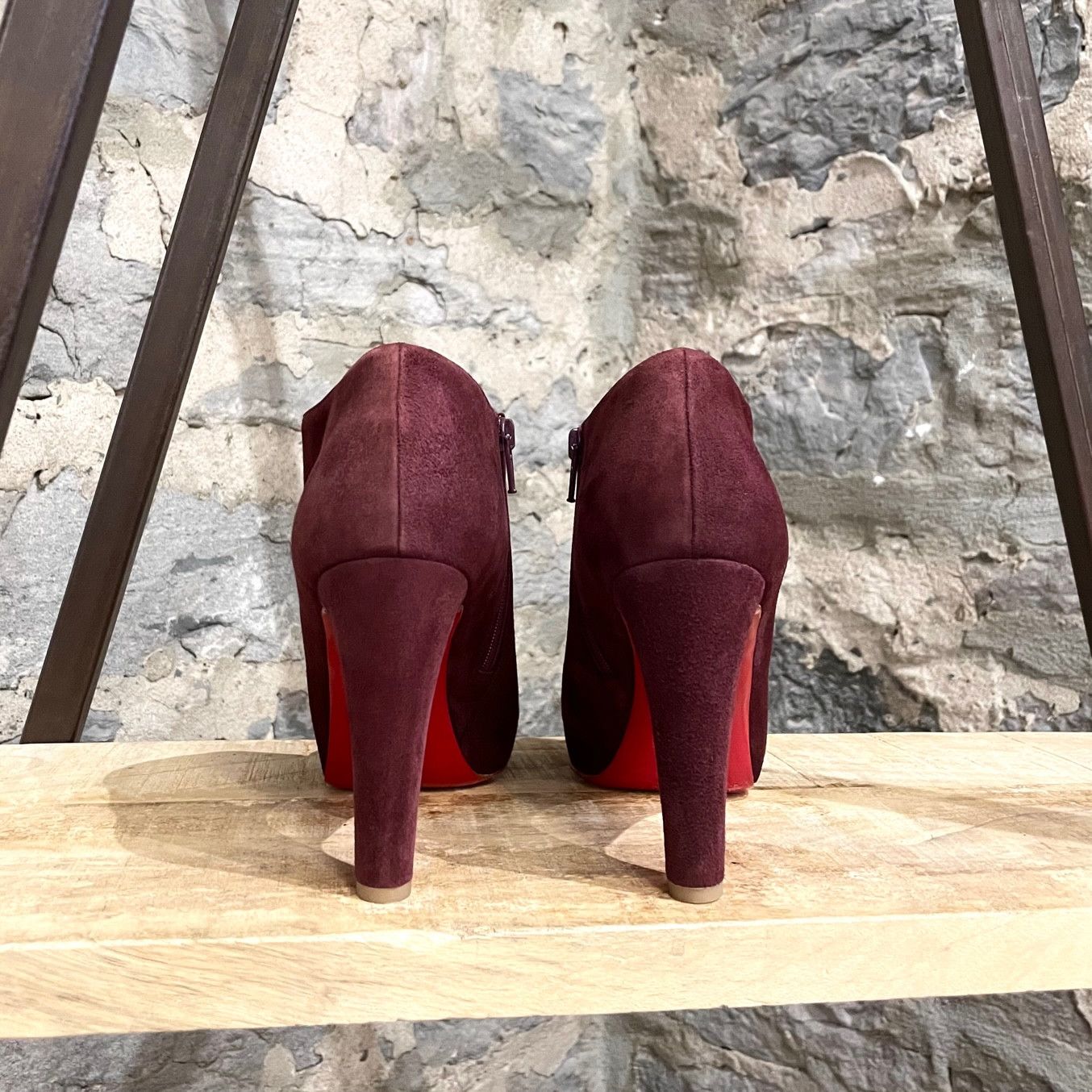 Christian Louboutin Christian Louboutin Burgundy Suede Vicky 120 Ankle Boots Size US 9.5 / IT 39.5 - 4 Thumbnail