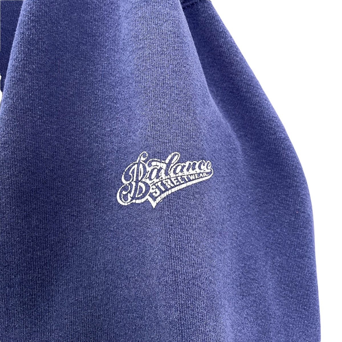 Vintage Vintage Balance Streetware Crewneck Sweatshirt Size L Size US L / EU 52-54 / 3 - 7 Thumbnail