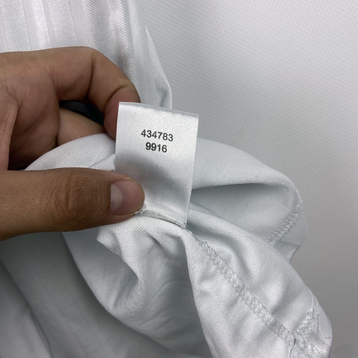 Adidas Vintage 90s Adidas Center Logo Embroidered Soccer Jersey Size US M / EU 48-50 / 2 - 7 Thumbnail