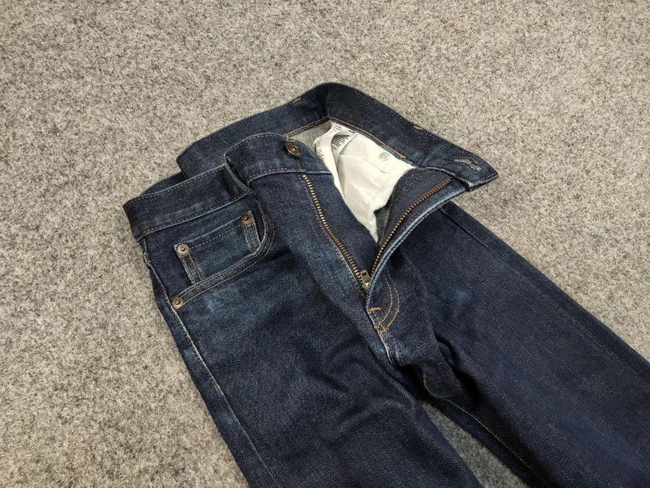 Uniqlo Vintage Japan Uniqlo Selvedge Dark Faded Denim Jeans Size US 31 - 8 Thumbnail