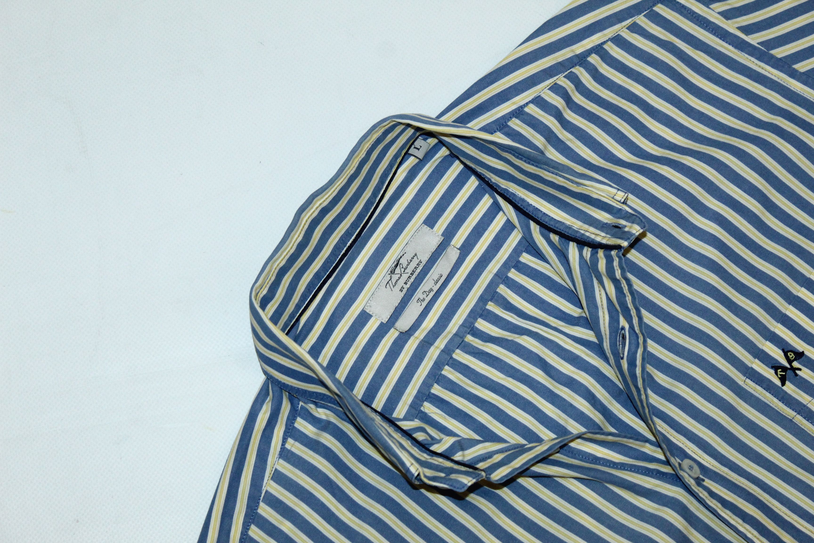Burberry Thomas Burberry Signatured Stripes S/S Casual Shirt Size US L / EU 52-54 / 3 - 3 Thumbnail