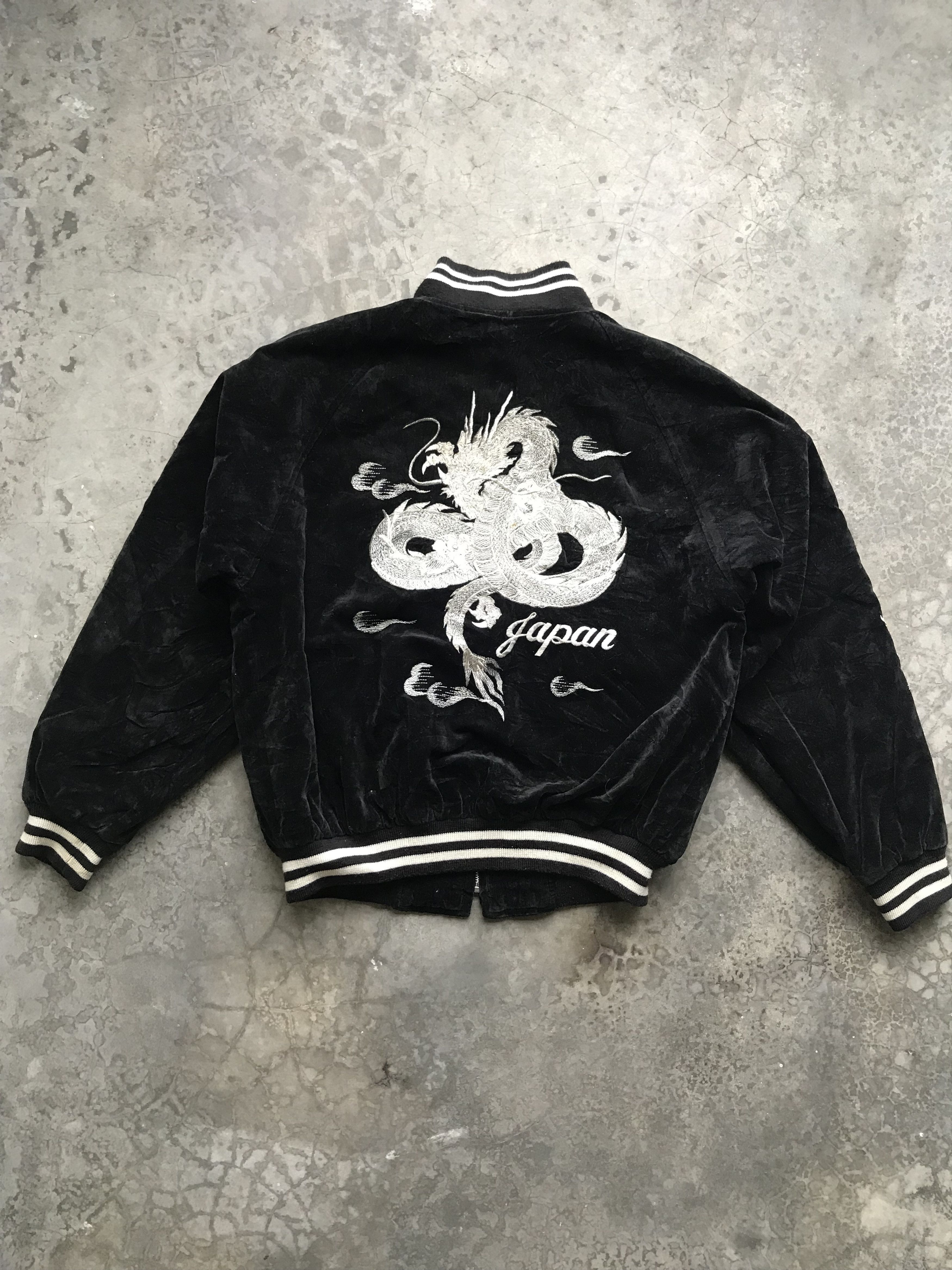 2-J2- Vintage Japan Sukajan