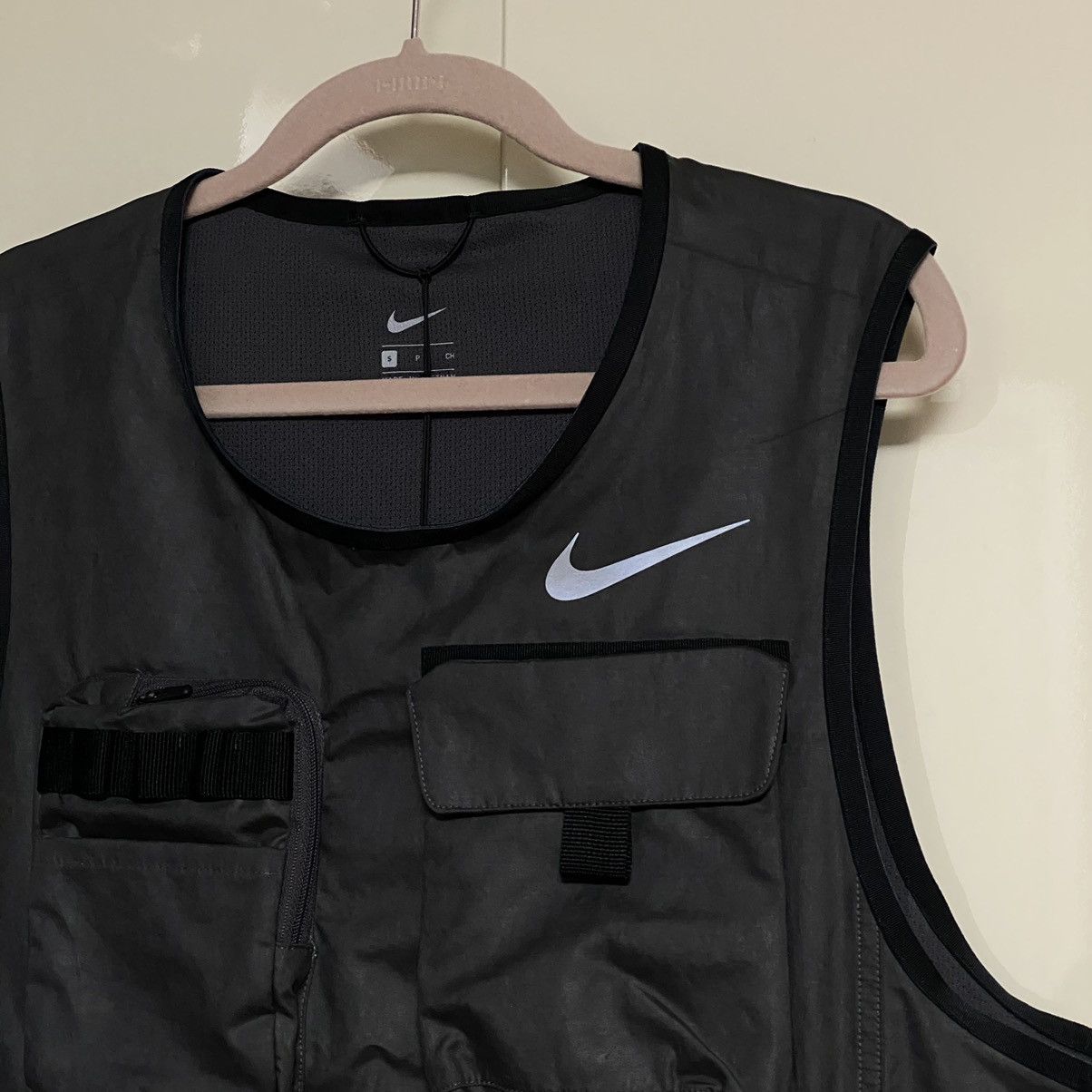 Sleeveless jacket Nike Tech - Men's - Lifestyle