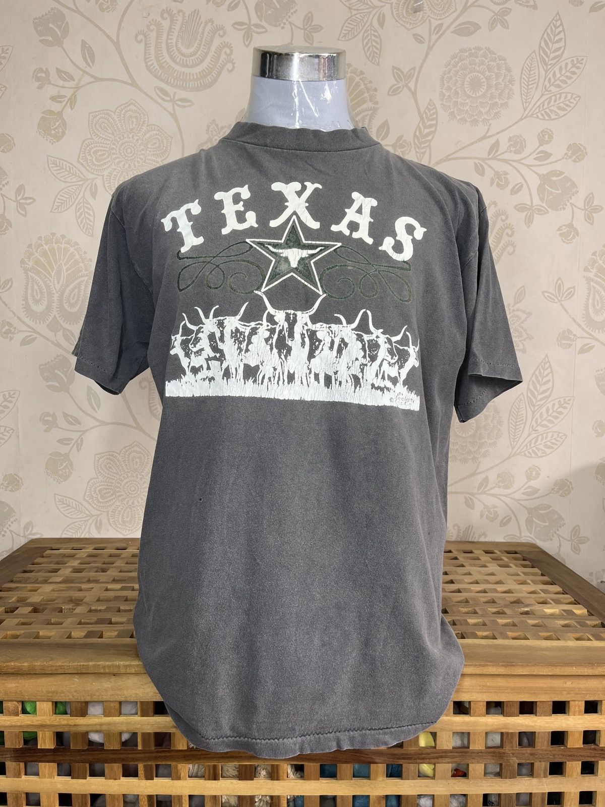 Fashion Victim Fashion Victim Texas Vintage Single Stitches USA Size US L / EU 52-54 / 3 - 1 Thumbnail
