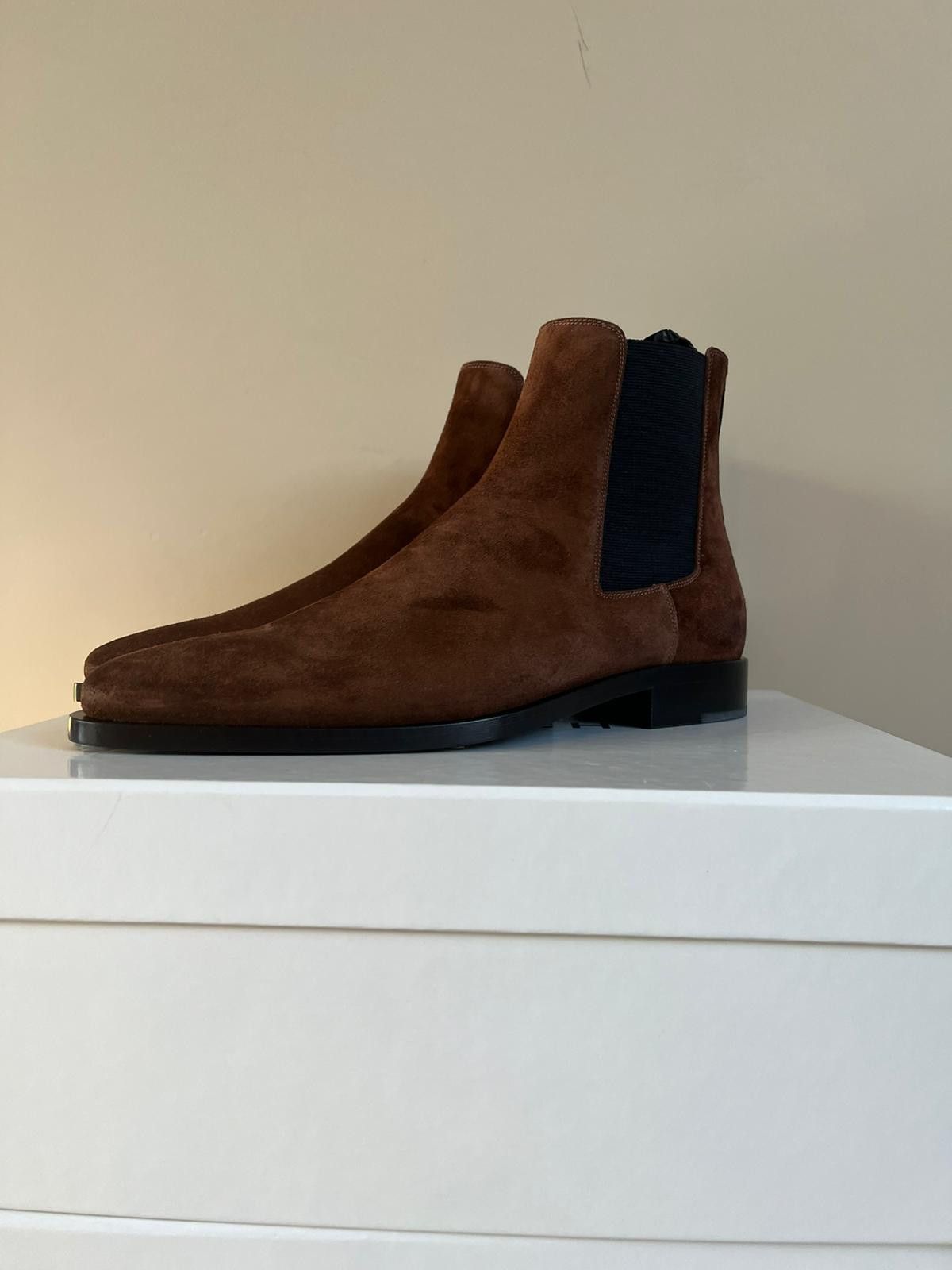Givenchy Suede Chelsea Boots in Dark Brown Size US 8 / EU 41 - 8 Thumbnail
