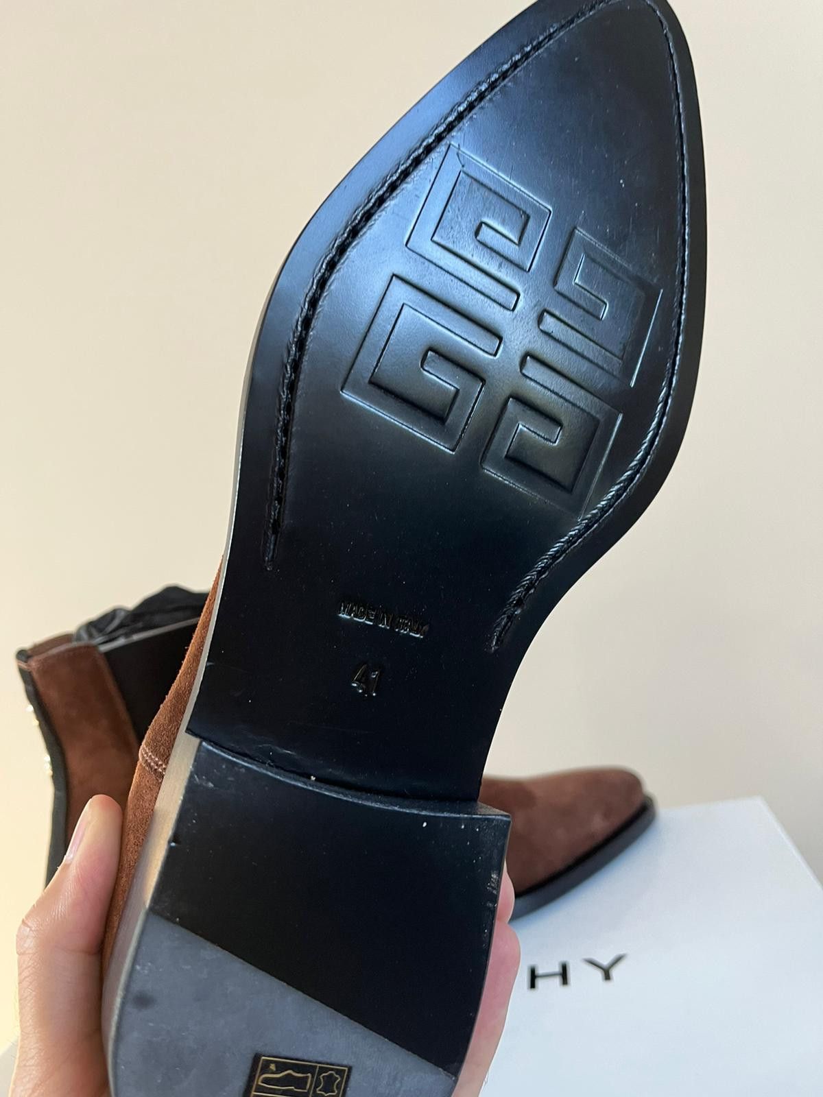 Givenchy Suede Chelsea Boots in Dark Brown Size US 8 / EU 41 - 14 Thumbnail