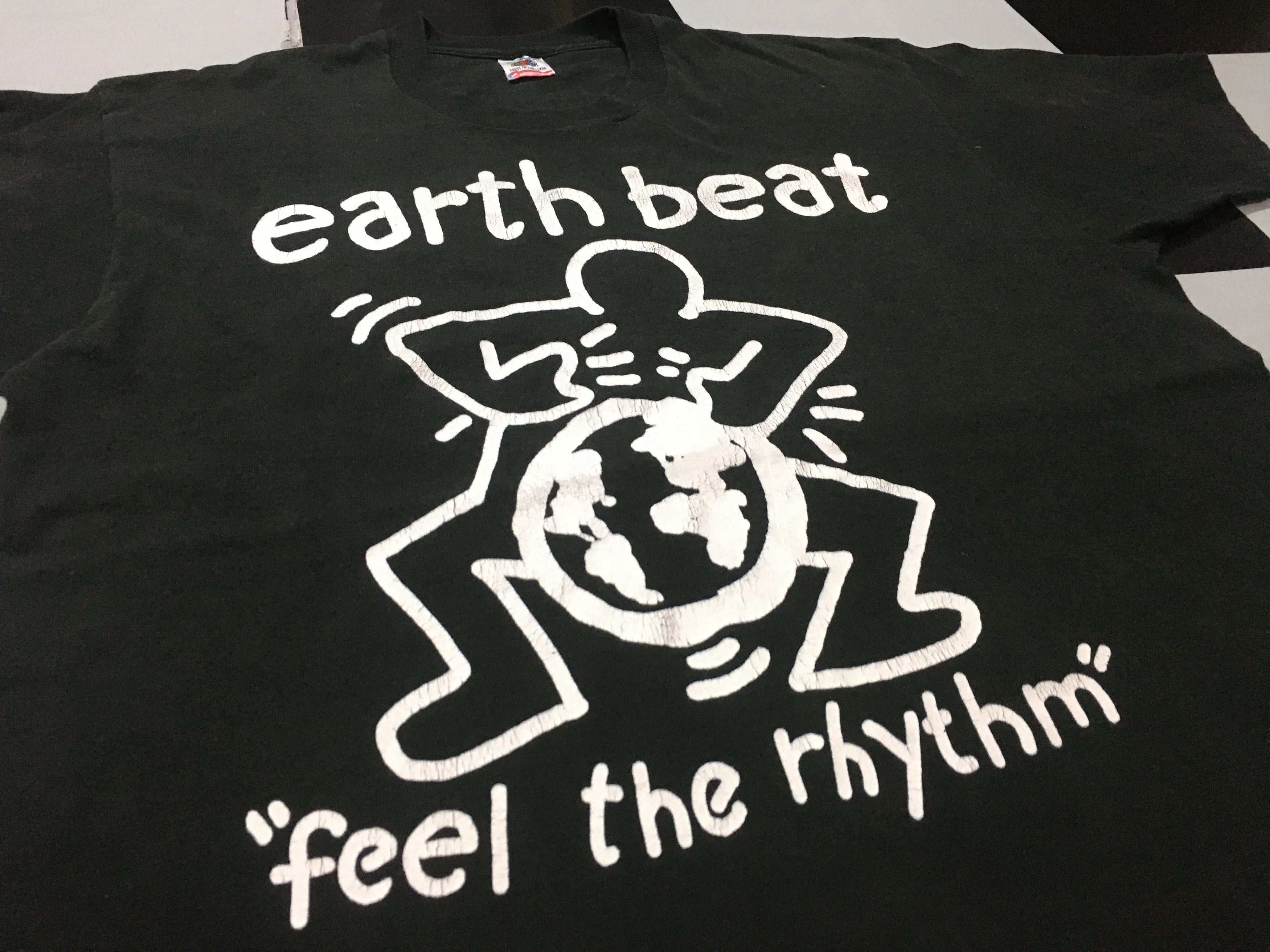 Vintage Keith Haring World Issue Earth newest Beat Feel The Rhythm Large L T-Shirt