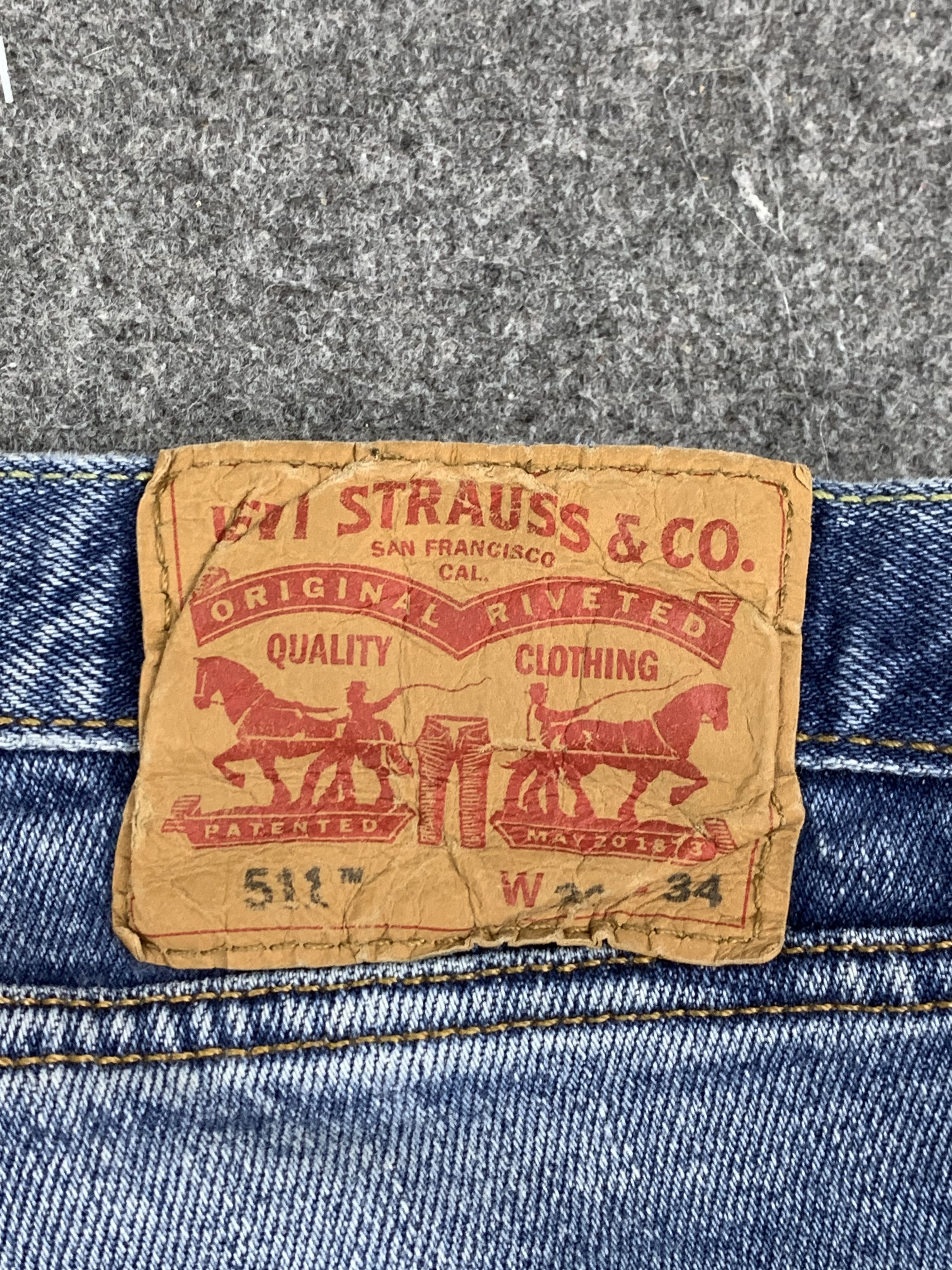 Levi's × Vintage Vintage Ripped Levis 511 Light Wash Jeans Size US 34 / EU 50 - 16 Thumbnail